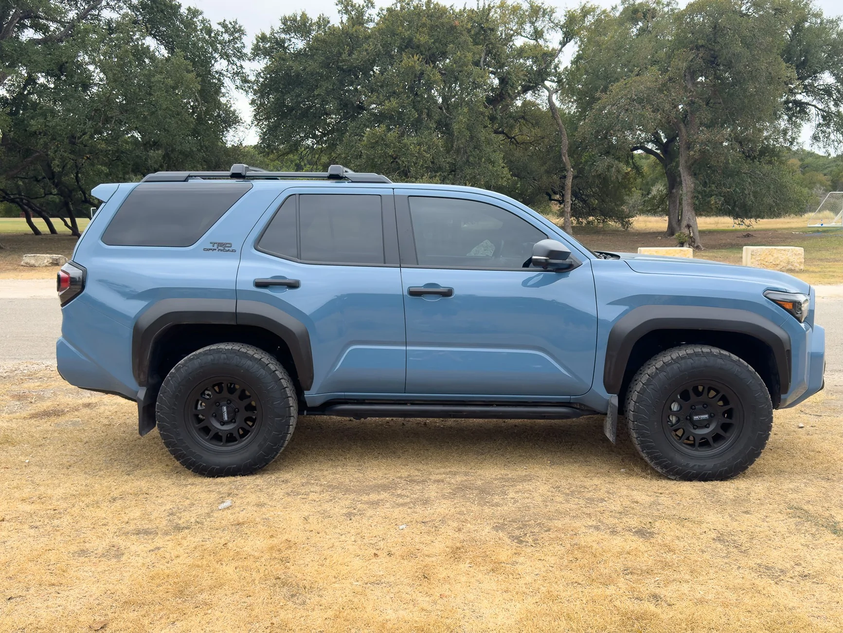 2025 4runner 6th gen Heritage Blue Off-Road Premium - Chill Daily Driver IMG_1093