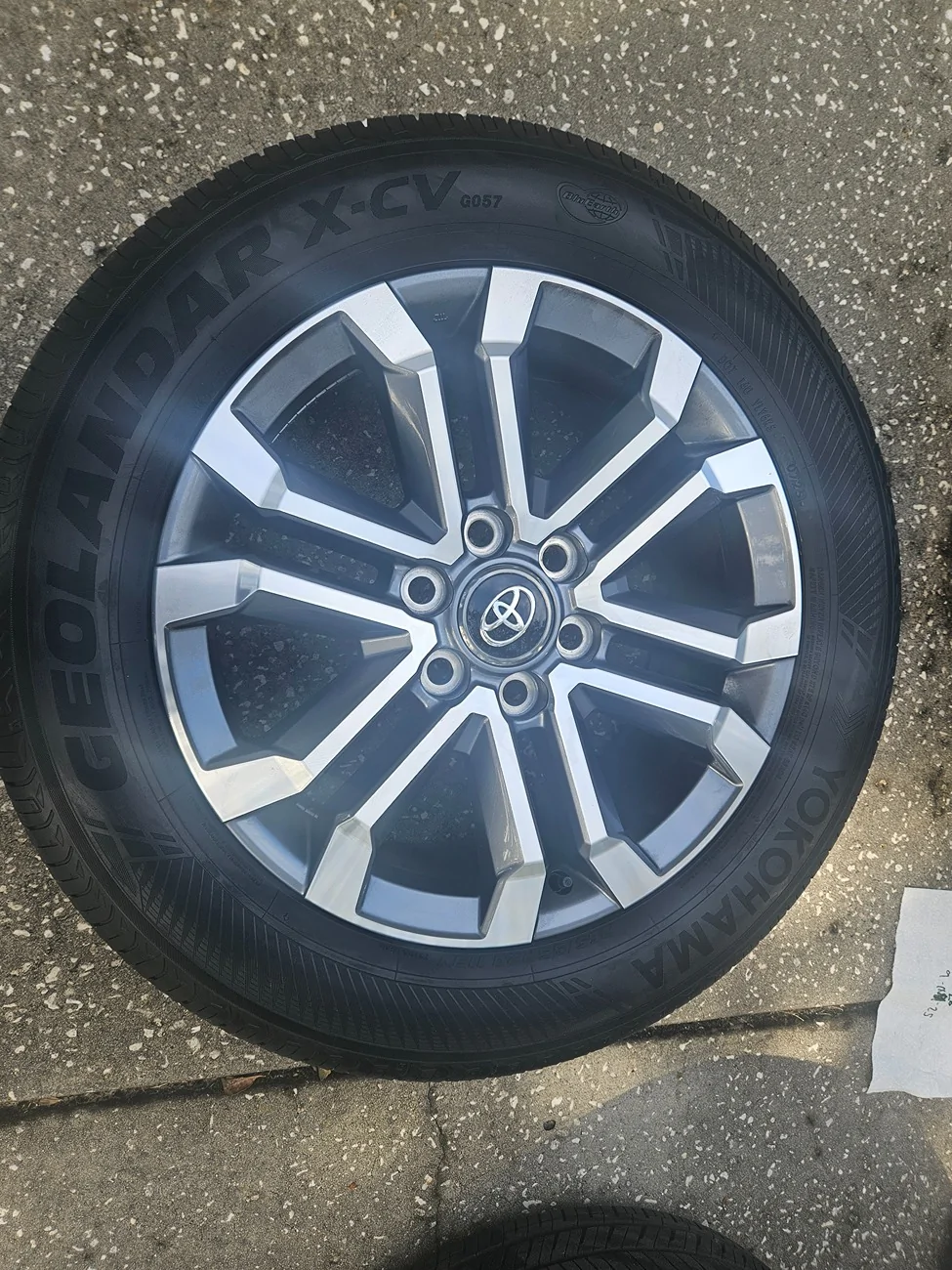 2025 4runner 6th gen FS Nearly New Stock 2025 Gen 6 4Runner Limited Wheels 20" Yokohama 20250926_160815