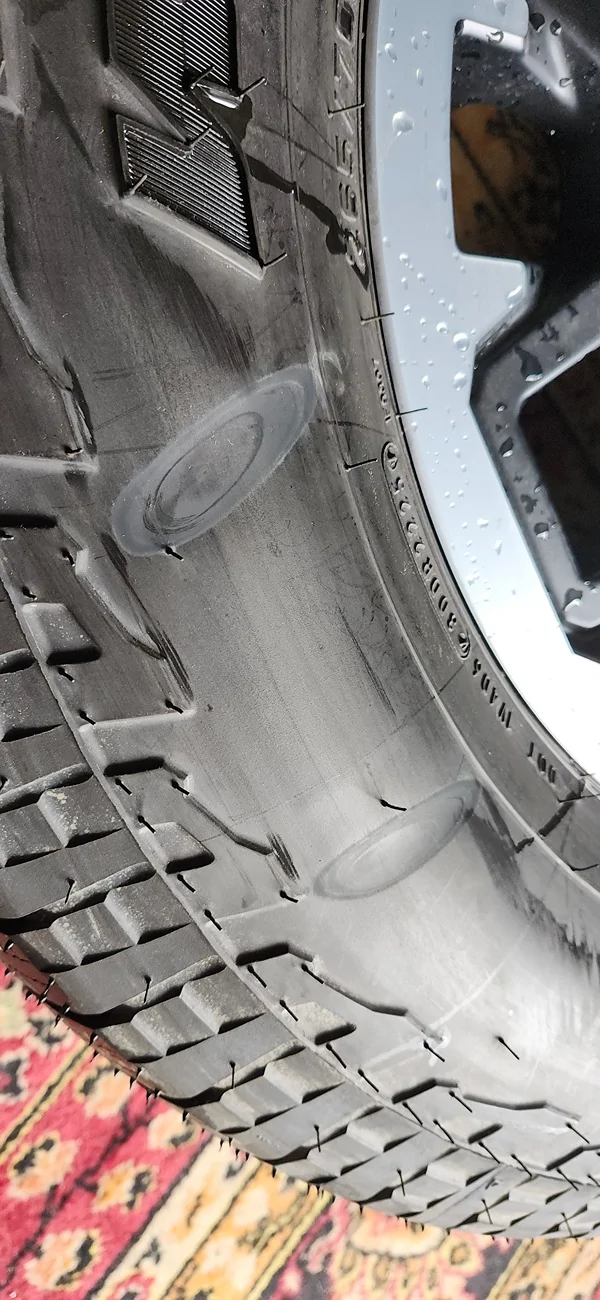 2025 4runner 6th gen Spare tire issue - wear marks on sidewall from rubbing against frame 20251027_130754