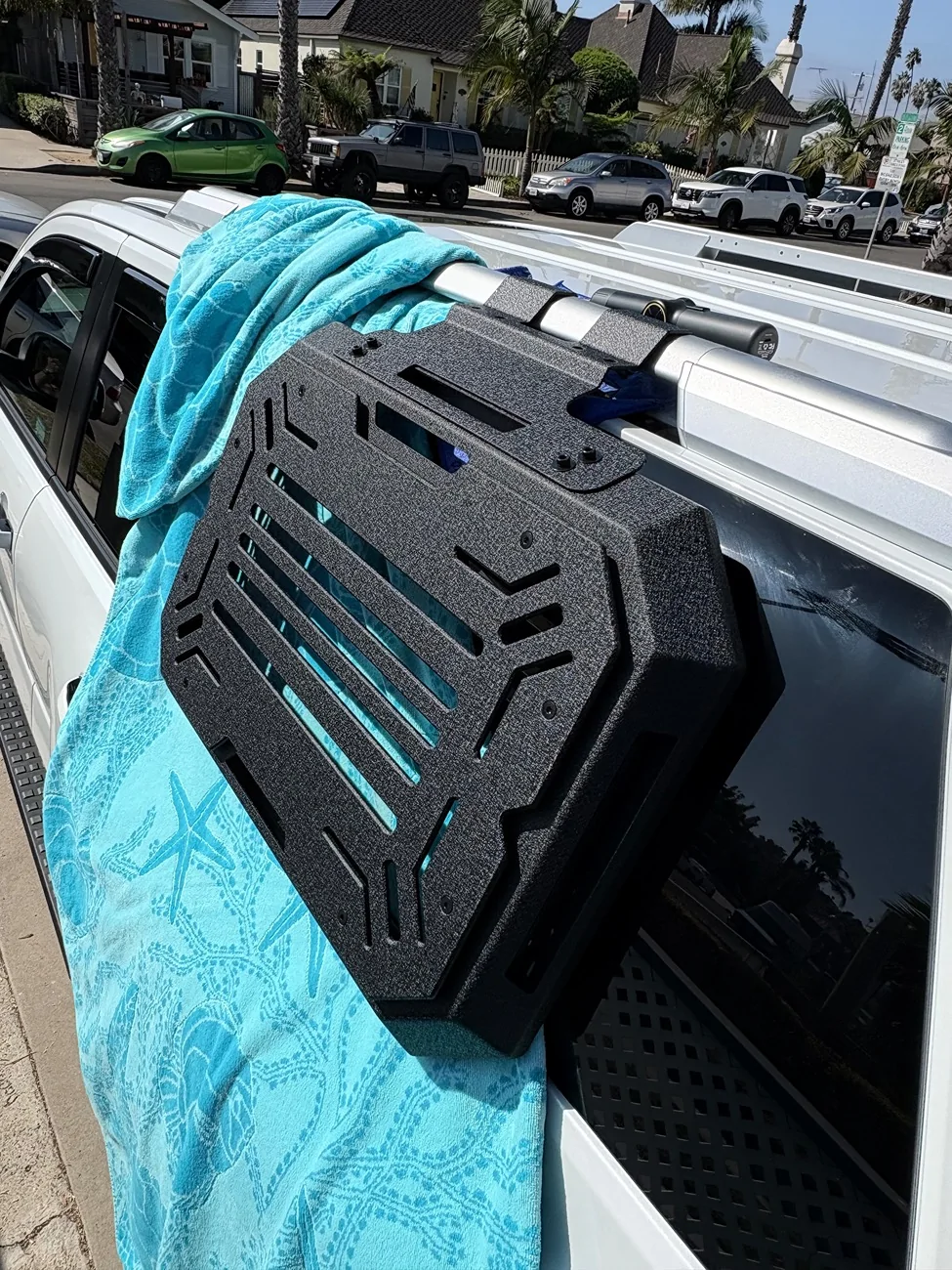 2025 4runner 6th gen Zekzoop Rear Side Window Storage Box Installed IMG_1407