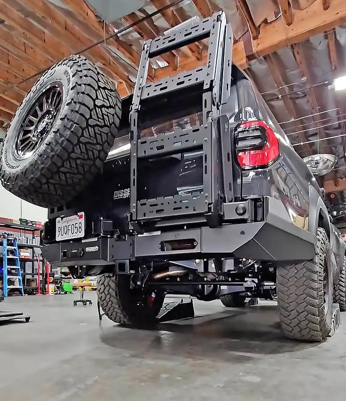 2025 4runner 6th gen Tow hitch tire mount that doesn't obscure rear camera? 1762095965801-qk