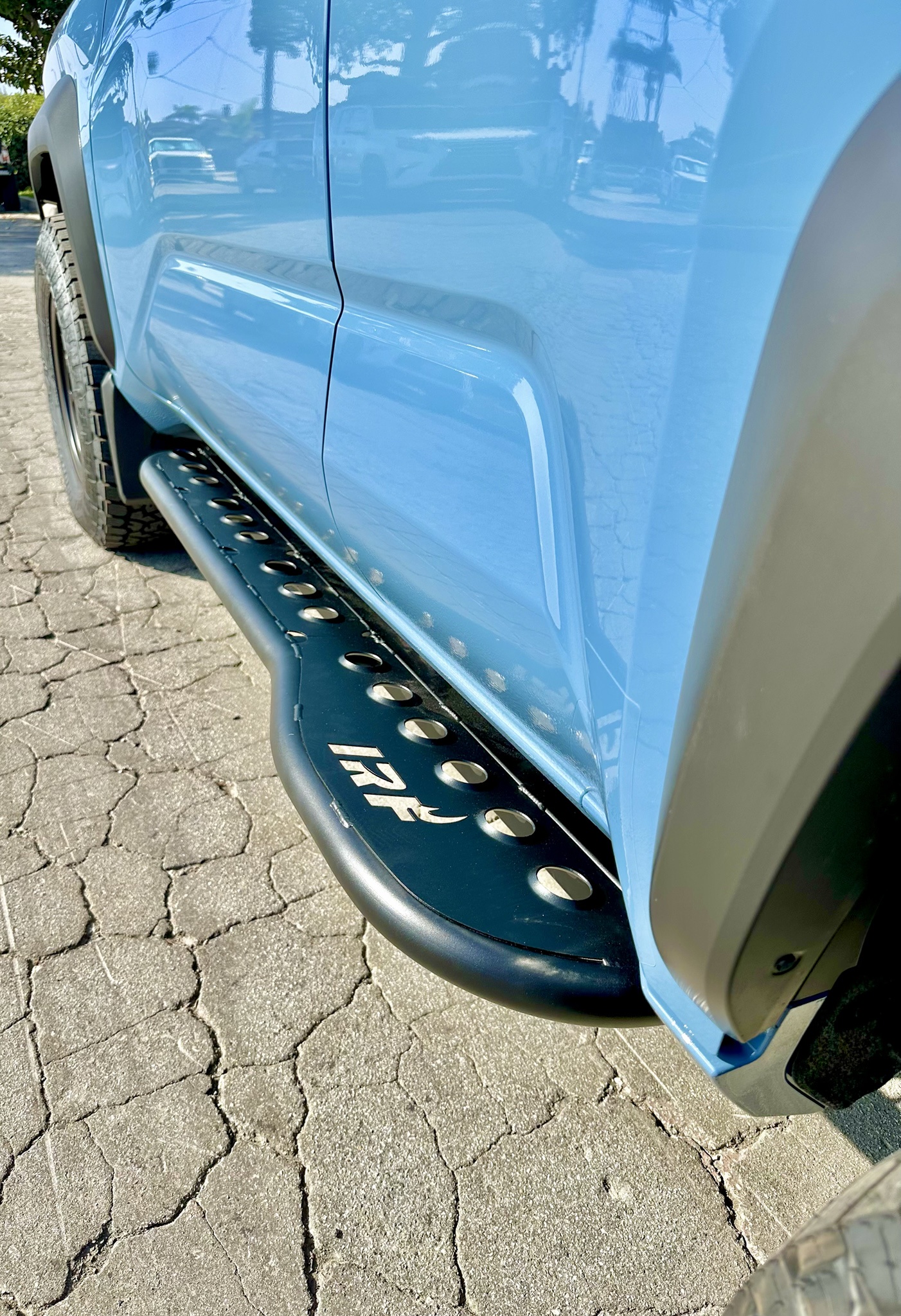 2025 4runner 6th gen Review: Iron Ryno Fabrication - Rock Sliders with Step Plates UpYGB0K