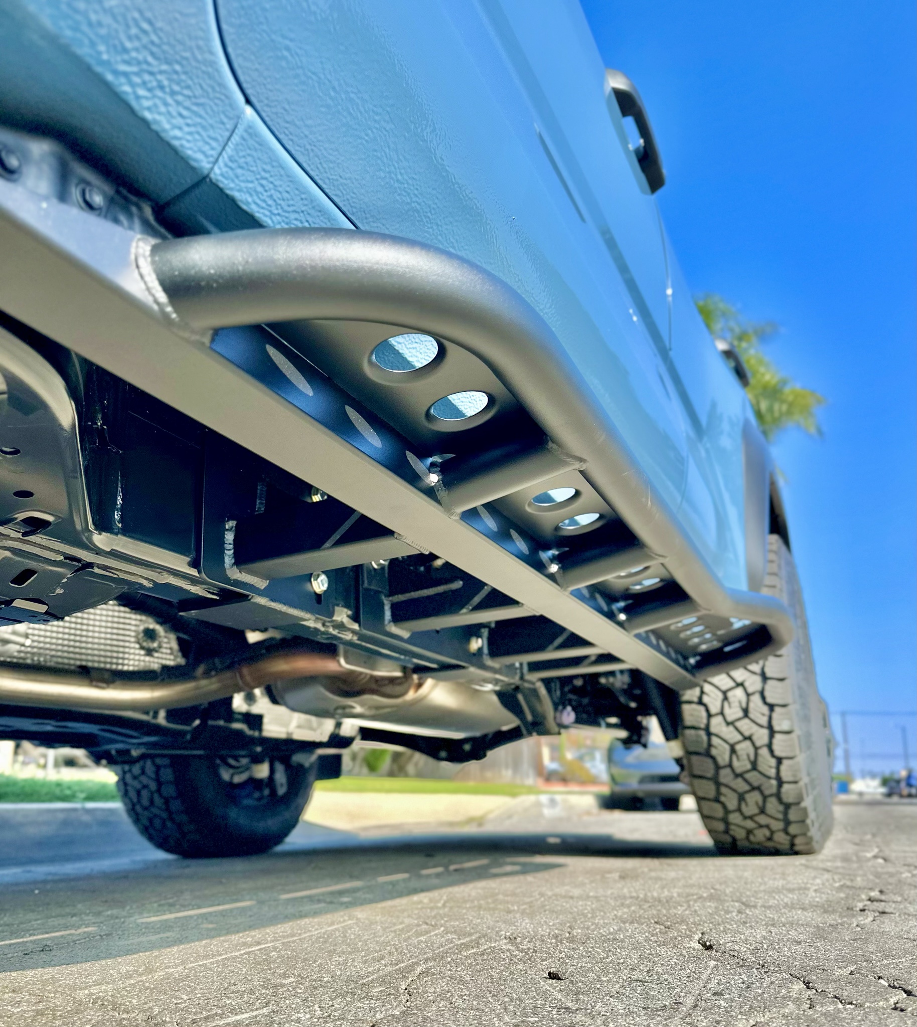 2025 4runner 6th gen Review: Iron Ryno Fabrication - Rock Sliders with Step Plates am1eMqn