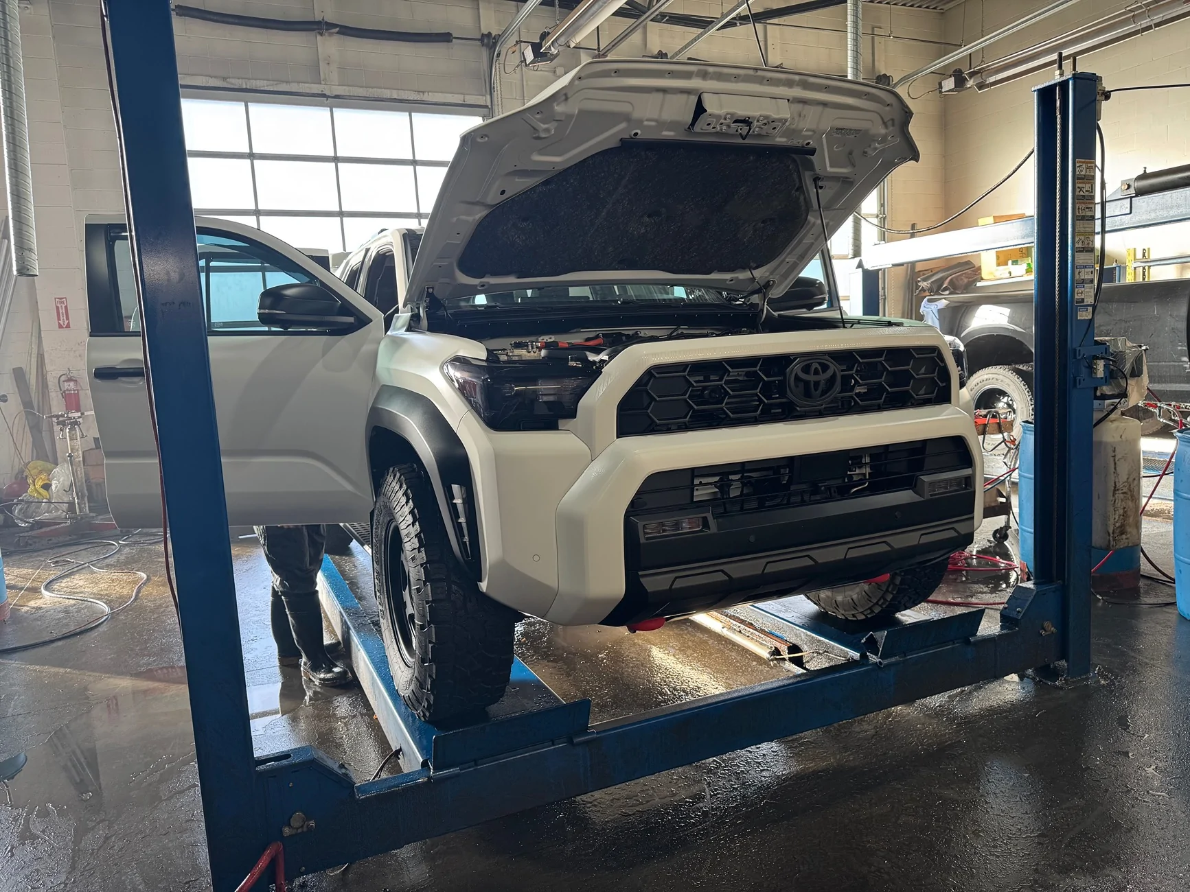 2025 4runner 6th gen Stormtrooper by Van Solo (TRD Off Road Hybrid) IMG_2361