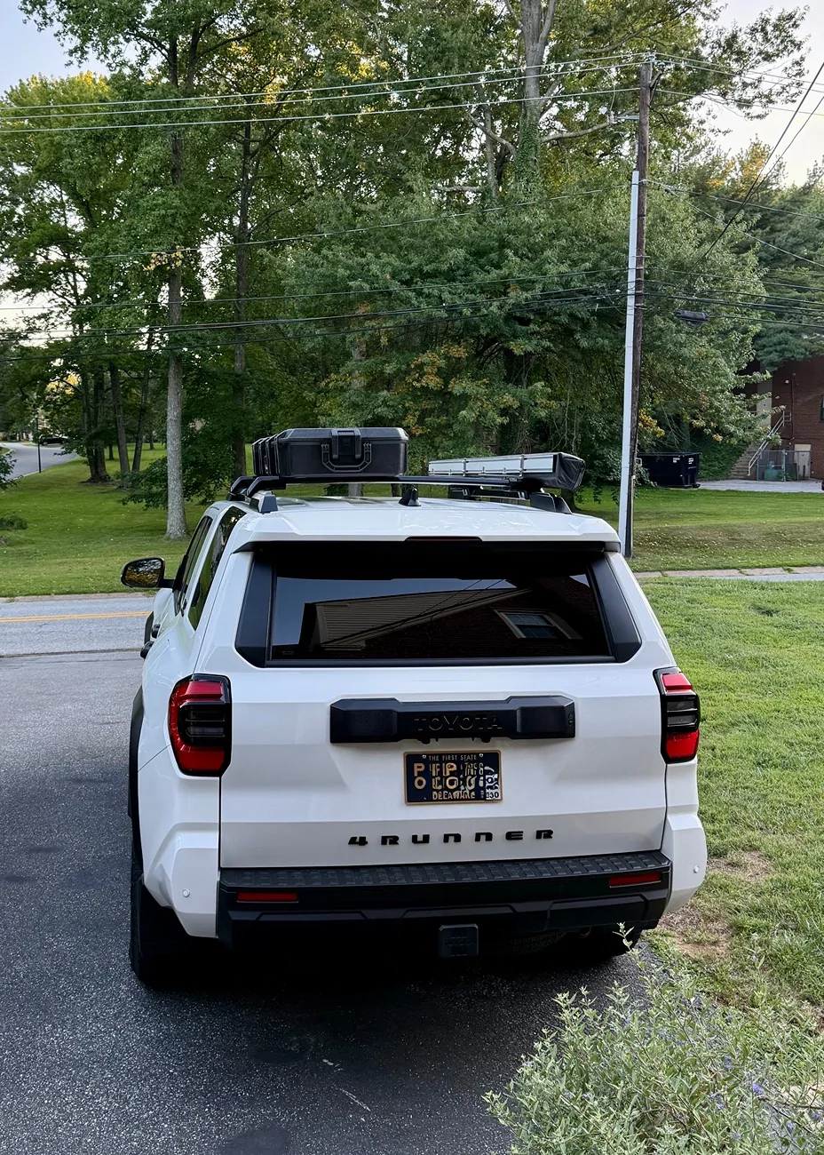 2025 4runner 6th gen Stock roof rail mount for a straight out type of awning. Not looking for a 270 Style. IMG_2332
