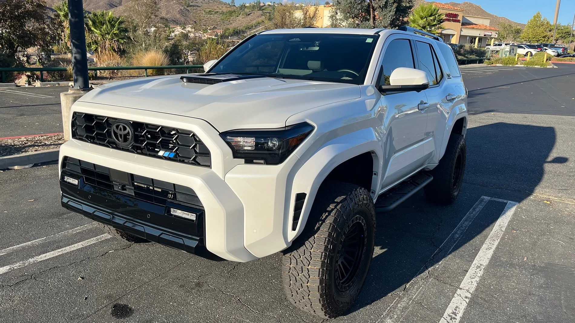 2025 4runner 6th gen TRD Sport Premium Wind Chill Pearl Build: OTT Tune, King Shocks, 2.5" lift kit w/ sway bar links, Arena Trophy Wheels, Wildpeak 285/70/17 AT4W + more IMG_4337