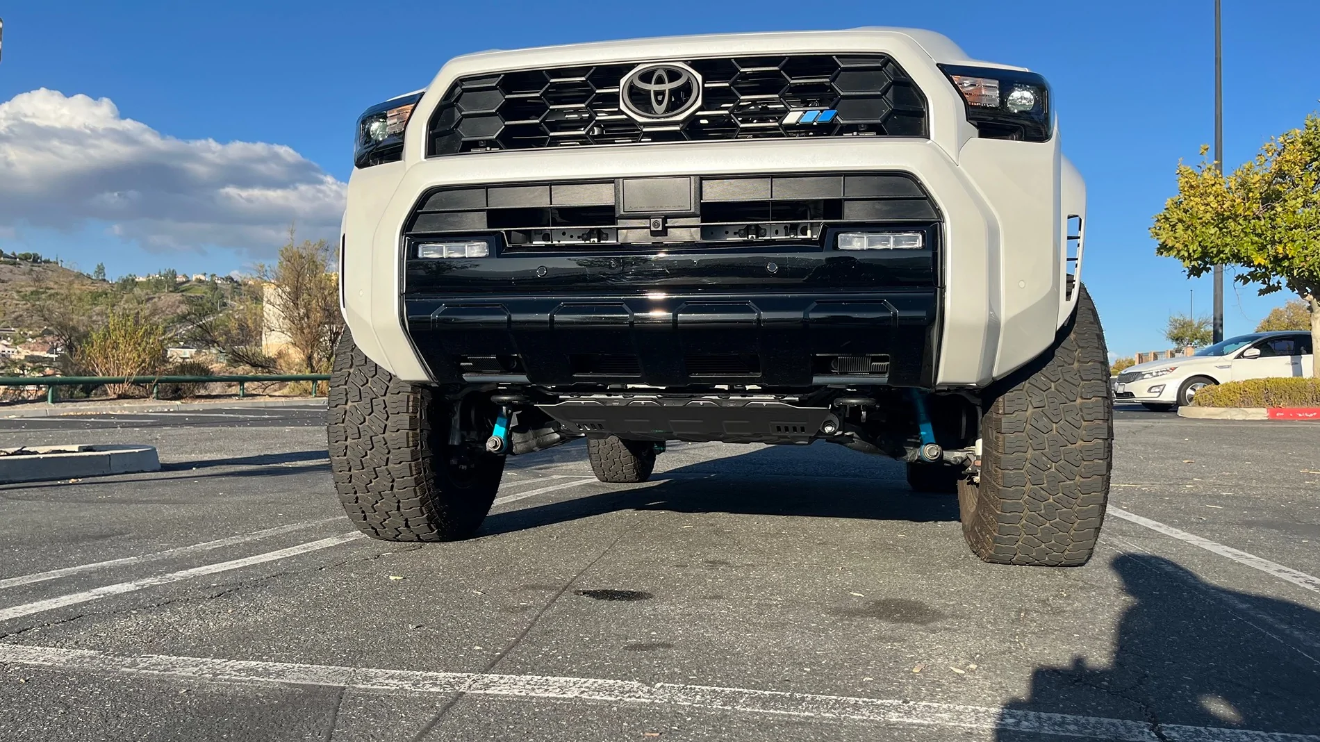 2025 4runner 6th gen TRD Sport Premium Wind Chill Pearl Build: OTT Tune, King Shocks, 2.5" lift kit w/ sway bar links, Arena Trophy Wheels, Wildpeak 285/70/17 AT4W + more IMG_4338