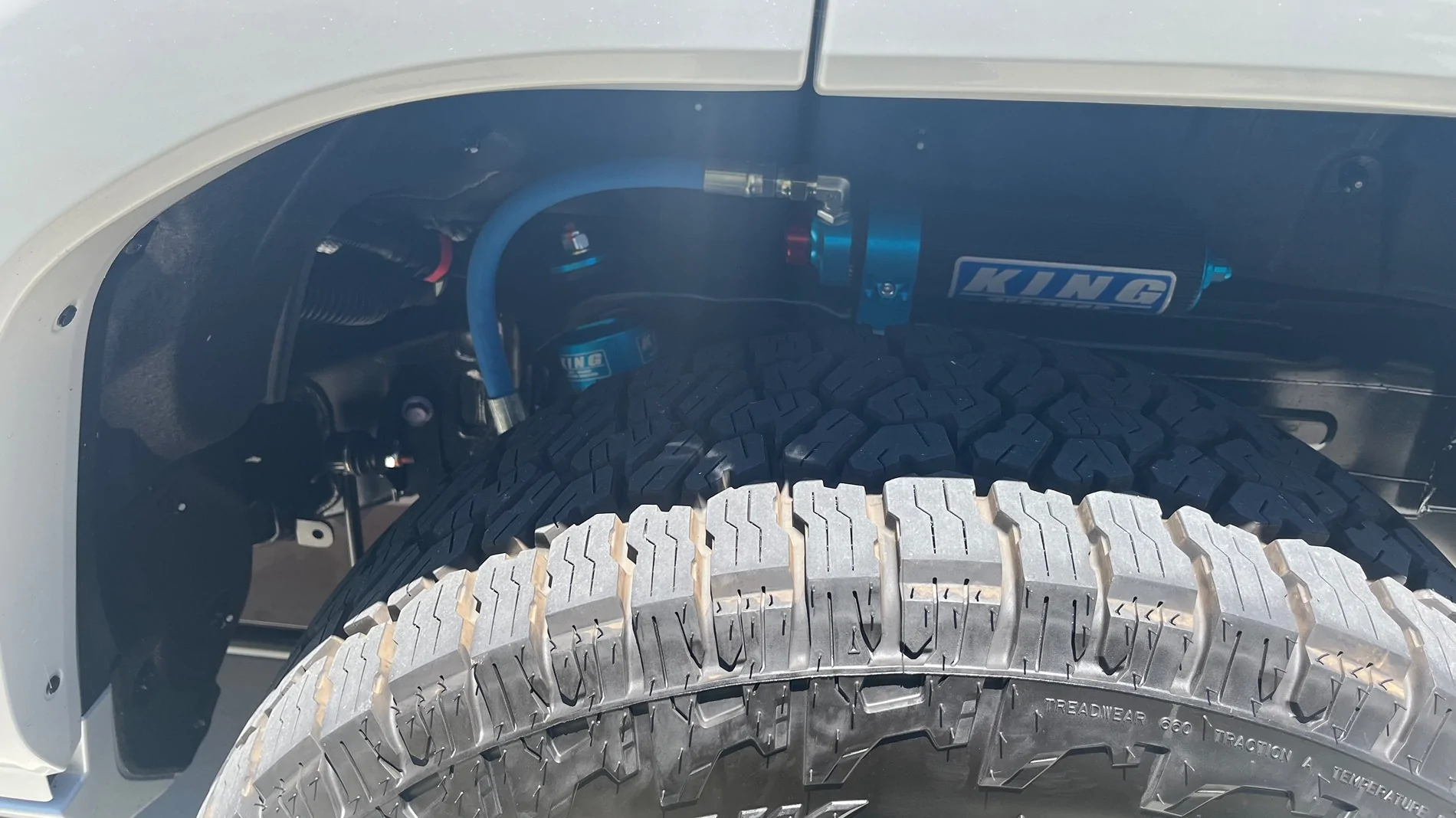 2025 4runner 6th gen TRD Sport Premium Wind Chill Pearl Build: OTT Tune, King Shocks, 2.5" lift kit w/ sway bar links, Arena Trophy Wheels, Wildpeak 285/70/17 AT4W + more IMG_3643