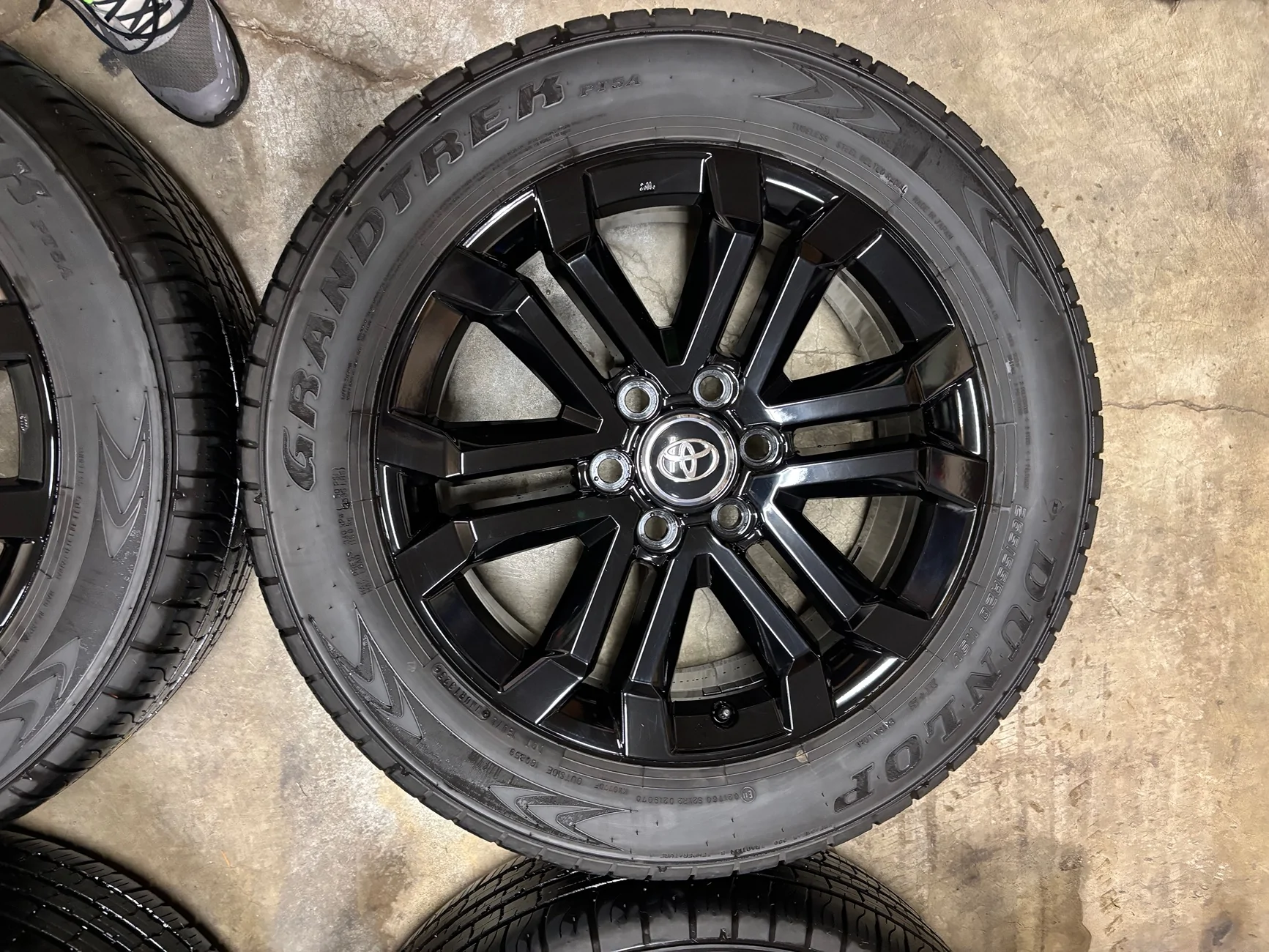 2025 4runner 6th gen 2025 Black Limited Wheels IMG_8889