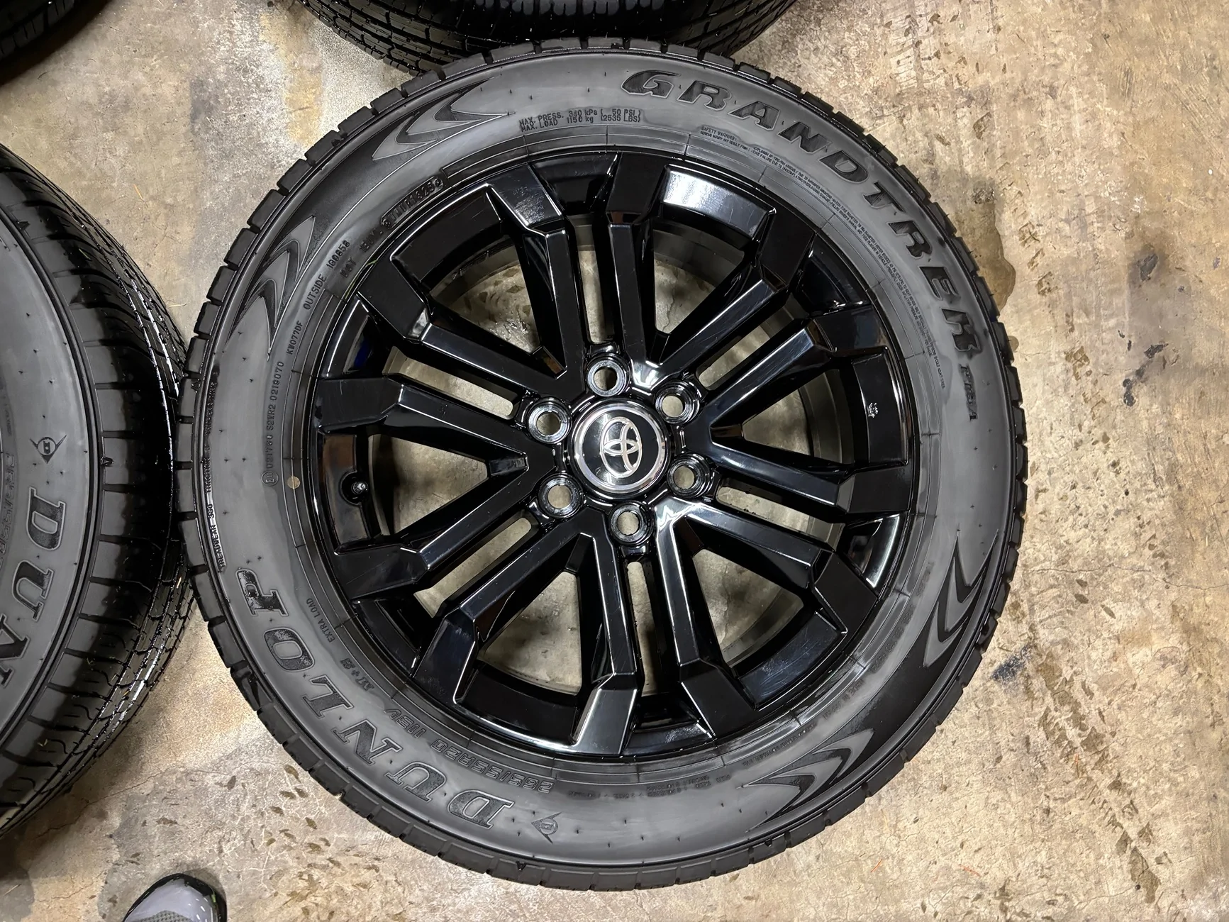 2025 4runner 6th gen 2025 Black Limited Wheels IMG_8888