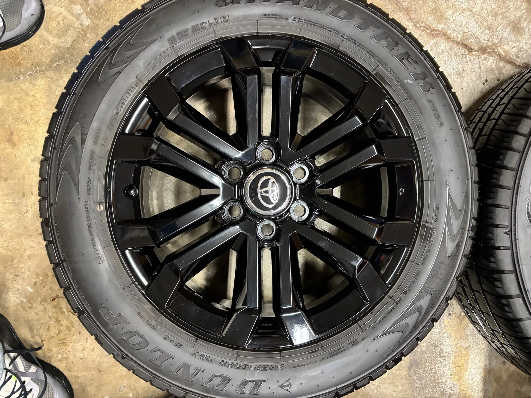 2025 4runner 6th gen 2025 Black Limited Wheels IMG_8886