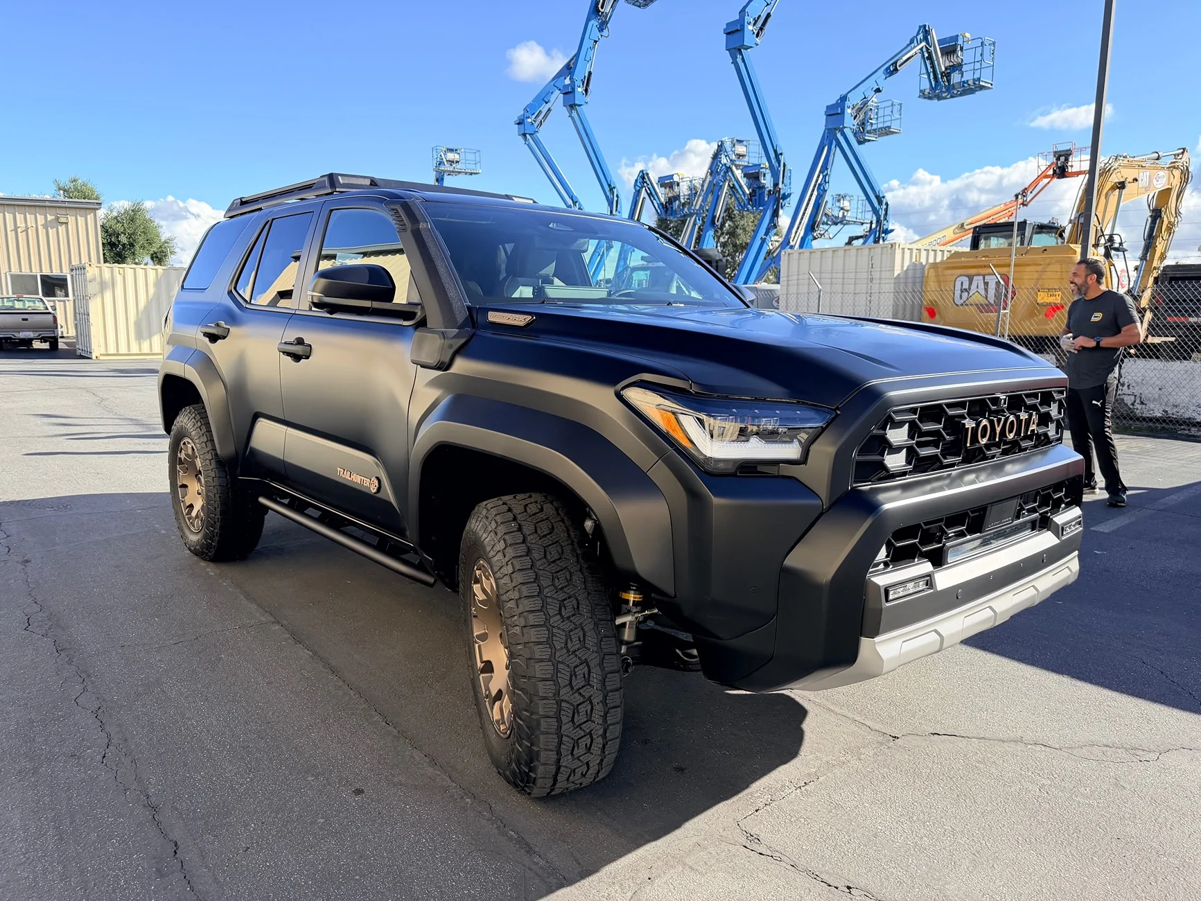 2025 4runner 6th gen Stealthhunter: Black Trailhunter in XPEL Stealth PPF wrap IMG_1323