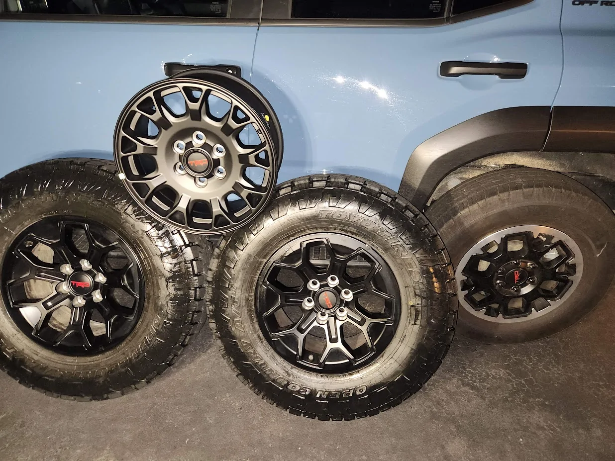 2025 4runner 6th gen TRD Pro: 35s on OEM TRD Pro wheels 20251028_060730