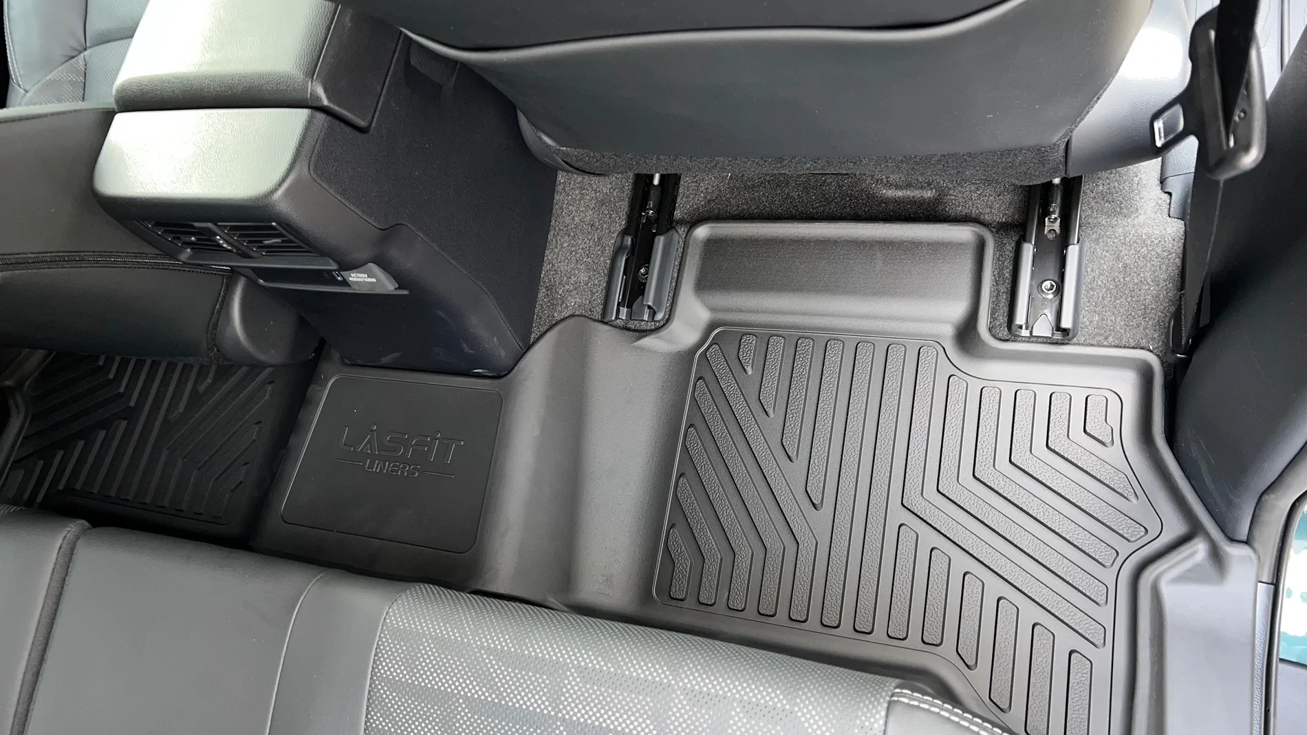 2025 4runner 6th gen Weather Tech vs. Lasfit Floor Mats Liners IMG_1853