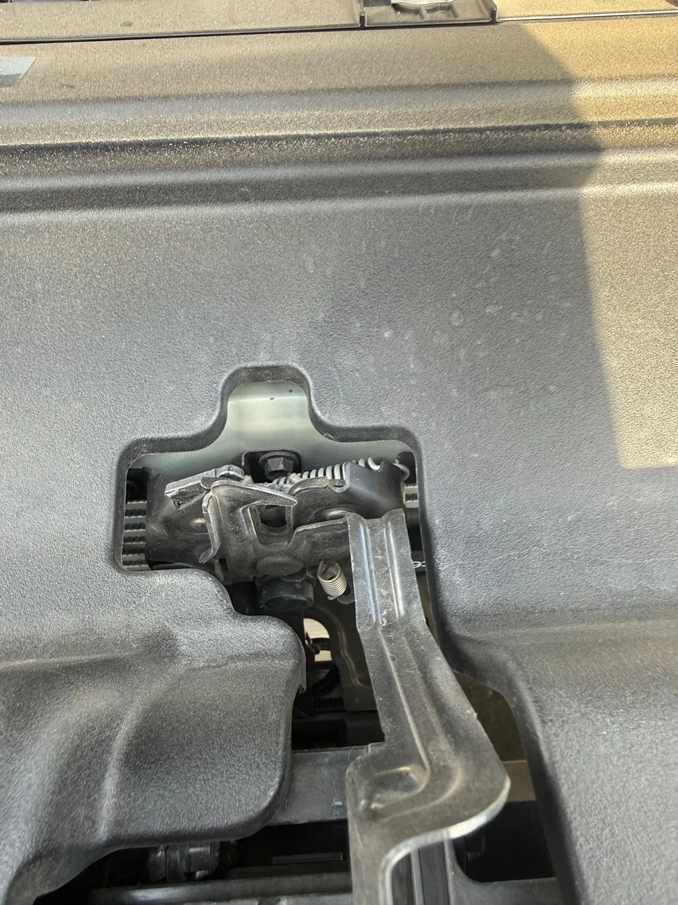 2025 4runner 6th gen Unfinished paint on cross members in engine compartment IMG_3103