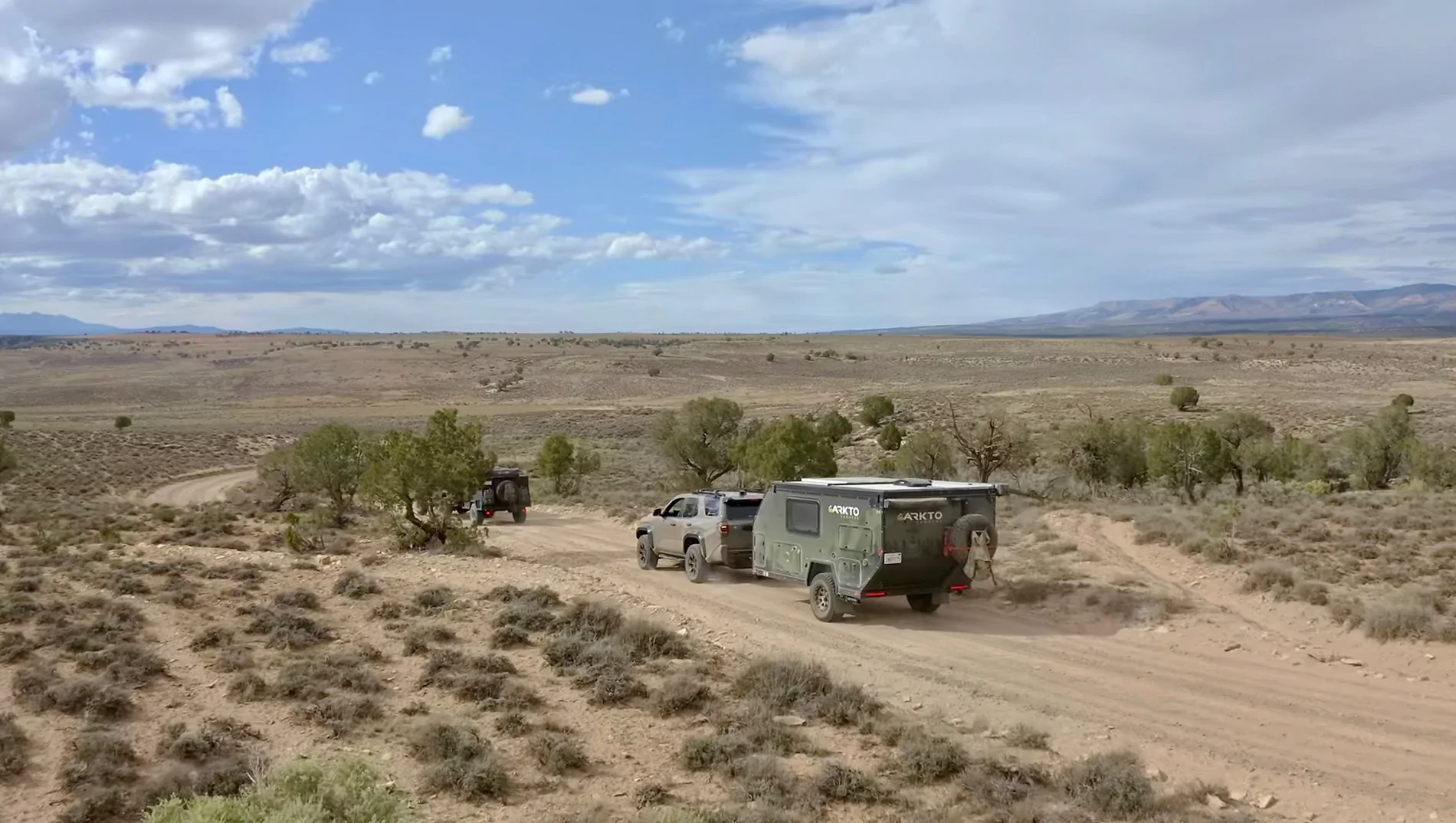 2025 4runner 6th gen TRD Pro Towing 4400 lb Arkto Camper on Epic Rimrocker Trail IMG_2083