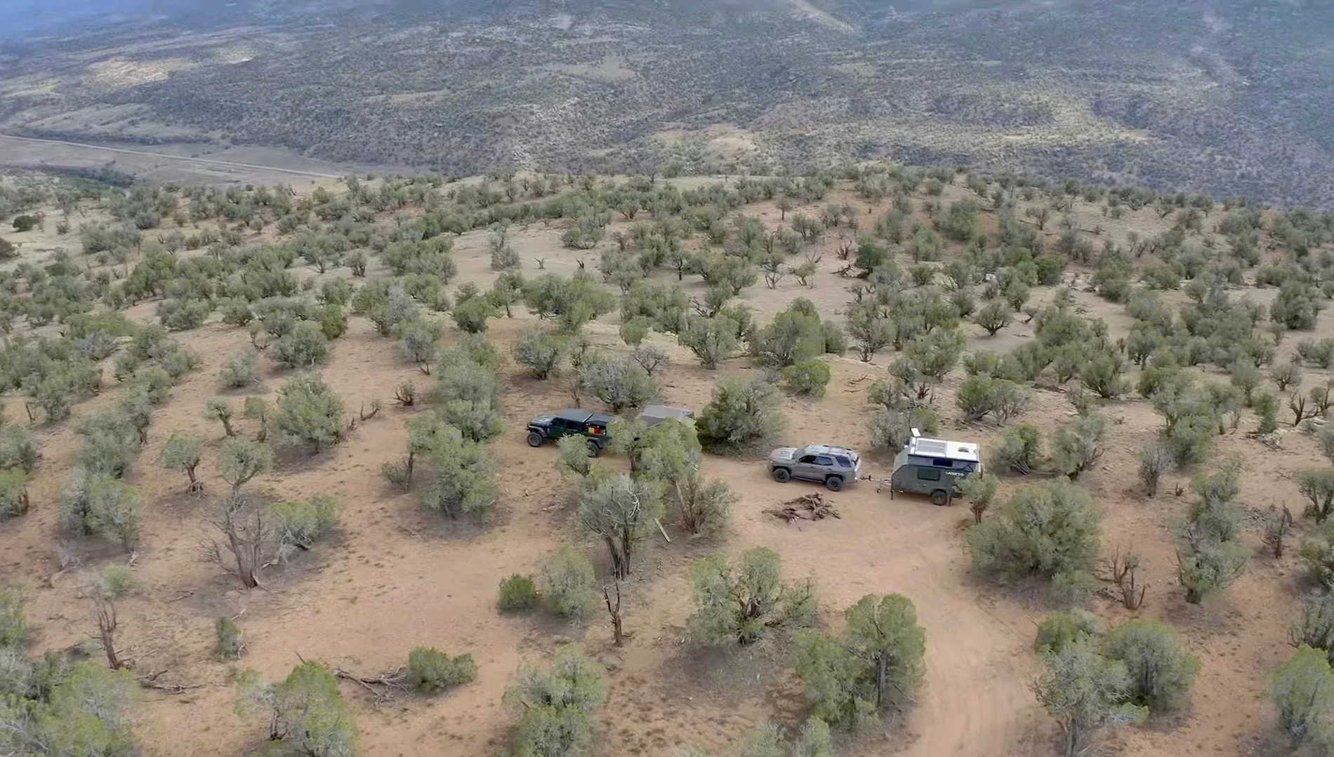 2025 4runner 6th gen TRD Pro Towing 4400 lb Arkto Camper on Epic Rimrocker Trail IMG_2084