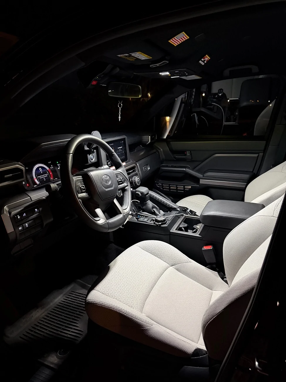 2025 4runner 6th gen 😎 SR5 OEM+ Build on BFG KO3 265/70/17 tires + white lettering (on stock wheels) + TRD OR Off-Road suspension IMG_1120