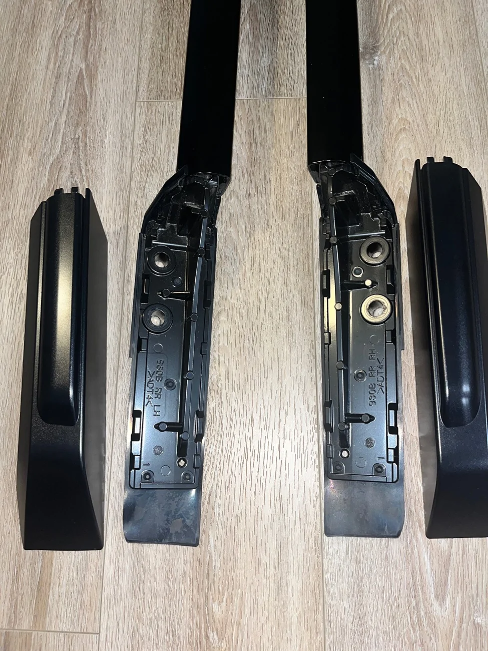 2025 4runner 6th gen WTS: Toyota OEM Black Roof Rails IMG_5089