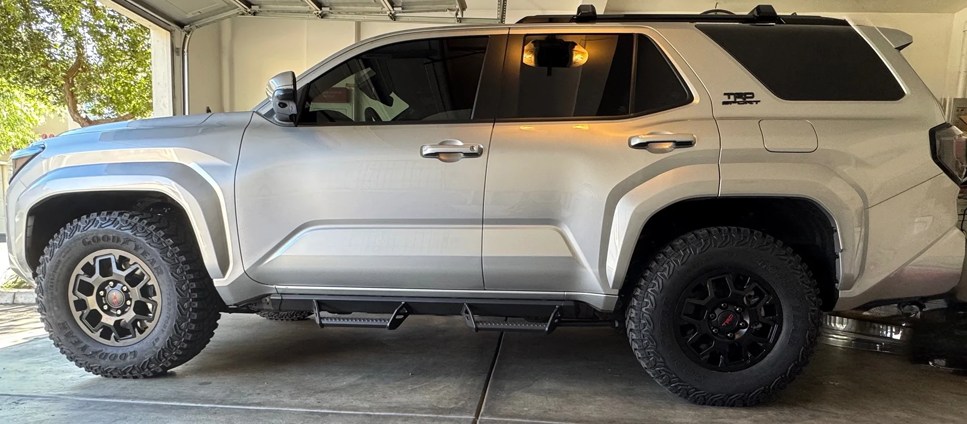 2025 4runner 6th gen 285/70/17 Tires (33's) biggest tires that fit on stock SR5. No lift & no rub (photos) IMG_0025