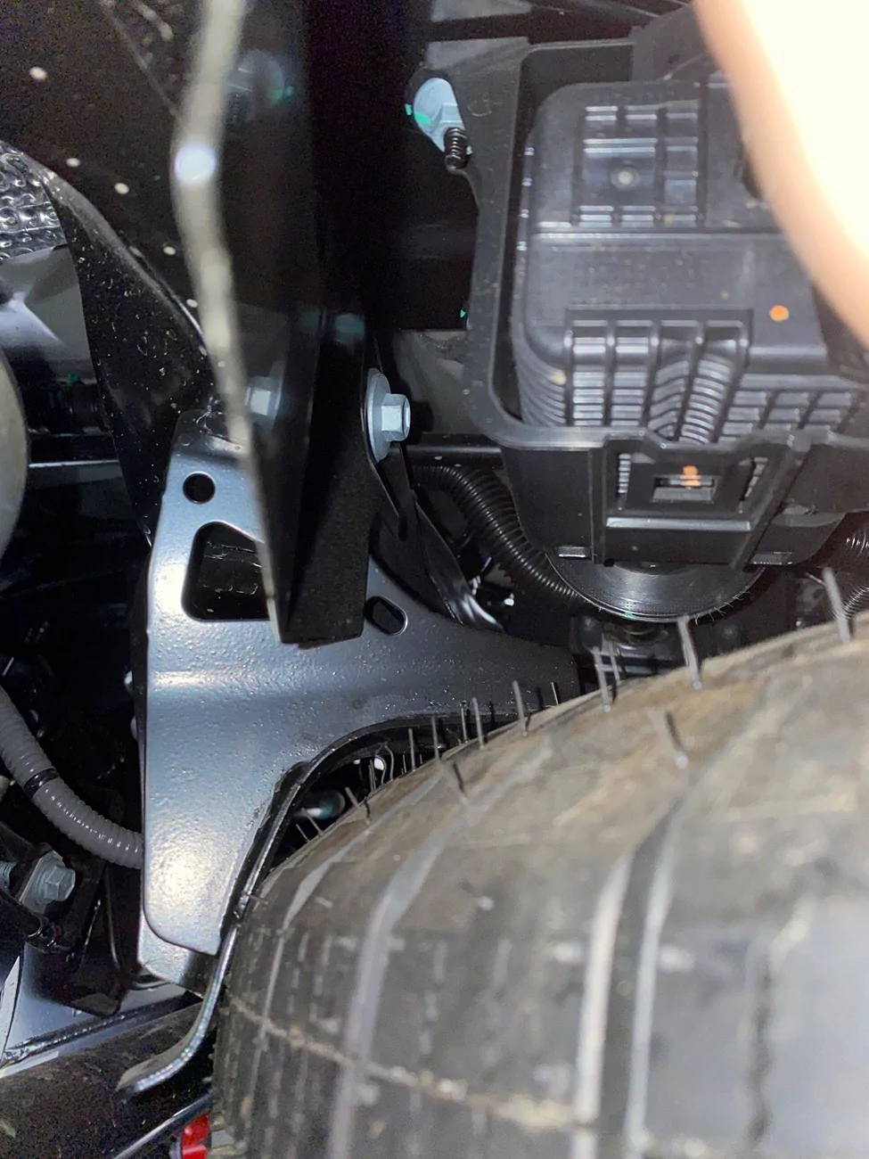 2025 4runner 6th gen Largest size spare tire fit in undermount carrier? IMG_8334