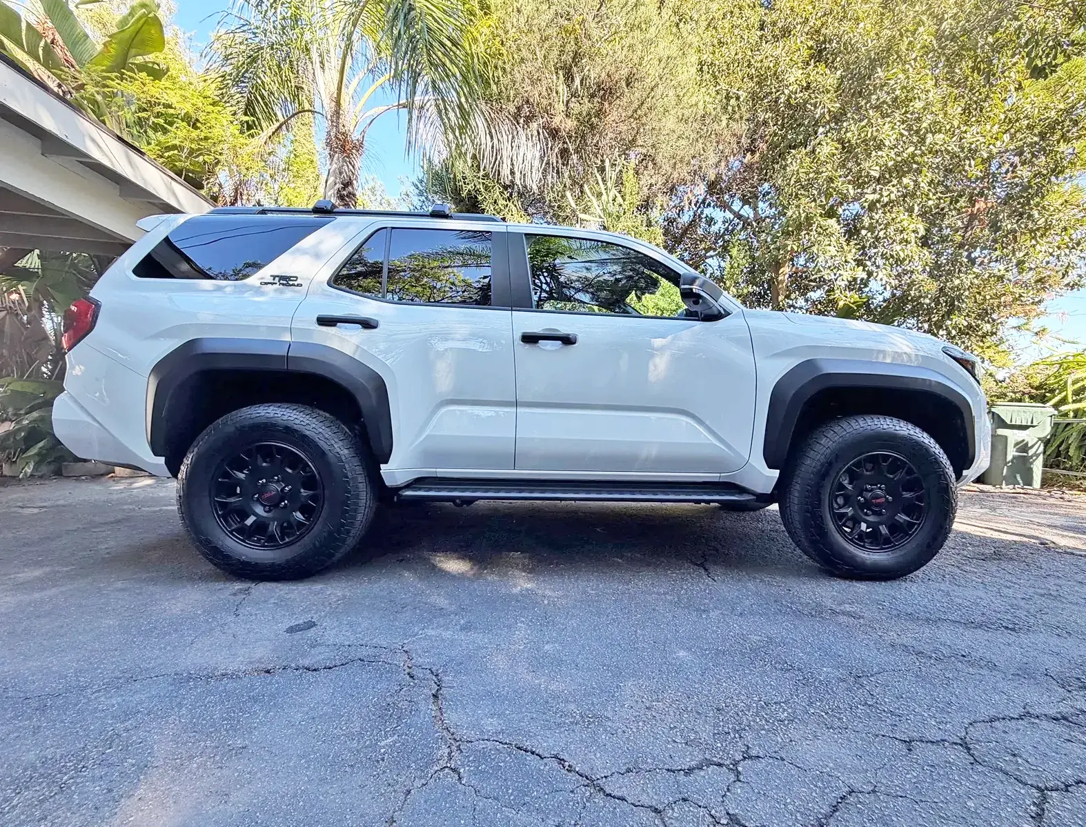 2025 4runner 6th gen 4Runner TRD Offroad Premium w/ RC Level Lift (1.5" inch) and TRD Skid Plate 25301-be53eb6bfc4e01b5d9a7d05d817e46dd