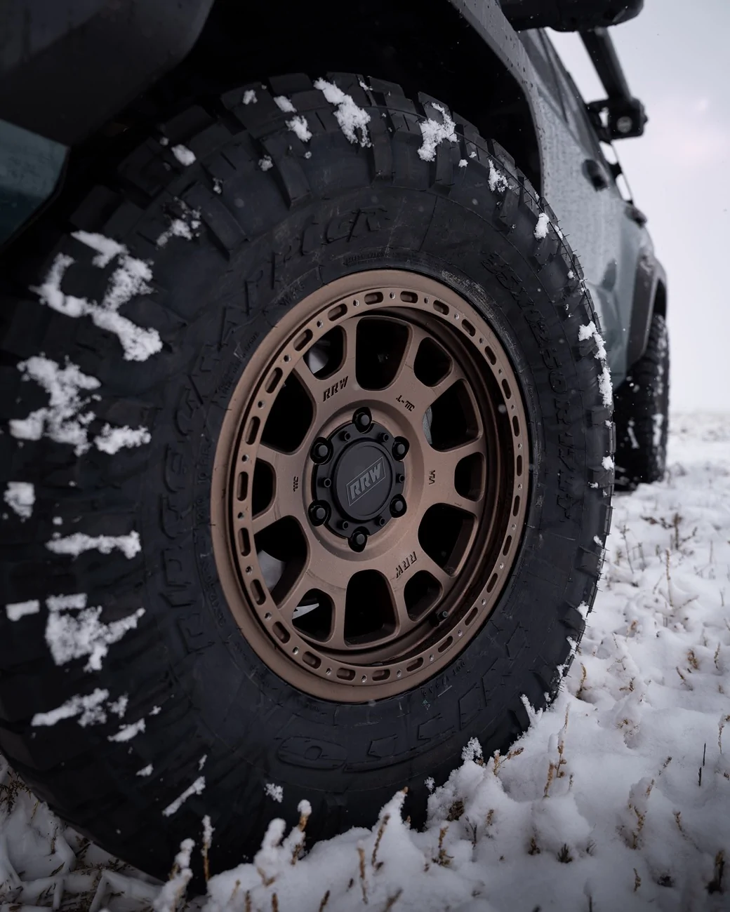 2025 4runner 6th gen 35x12.50 with a +15 offset on a TrailHunter DSC01724