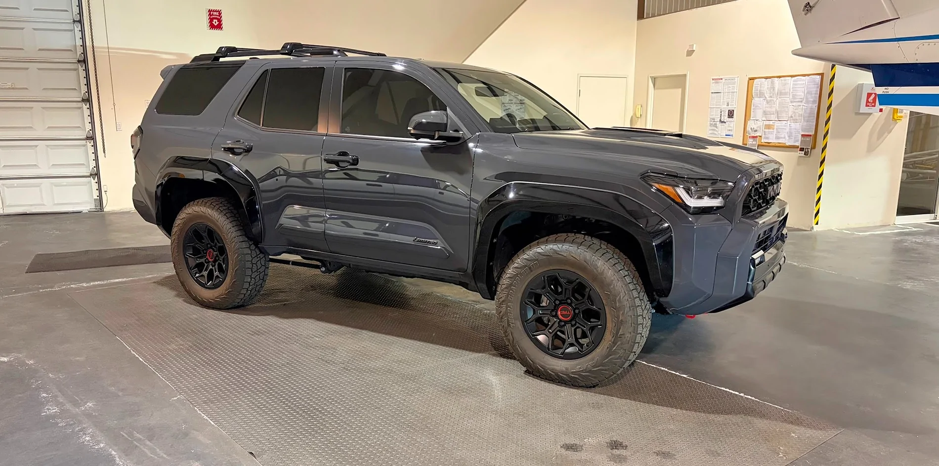 2025 4runner 6th gen TRD Pro on 285/70/18 KO3 tires and KMC GRS +18 offset wheels, no lift IMG_3832-EDIT