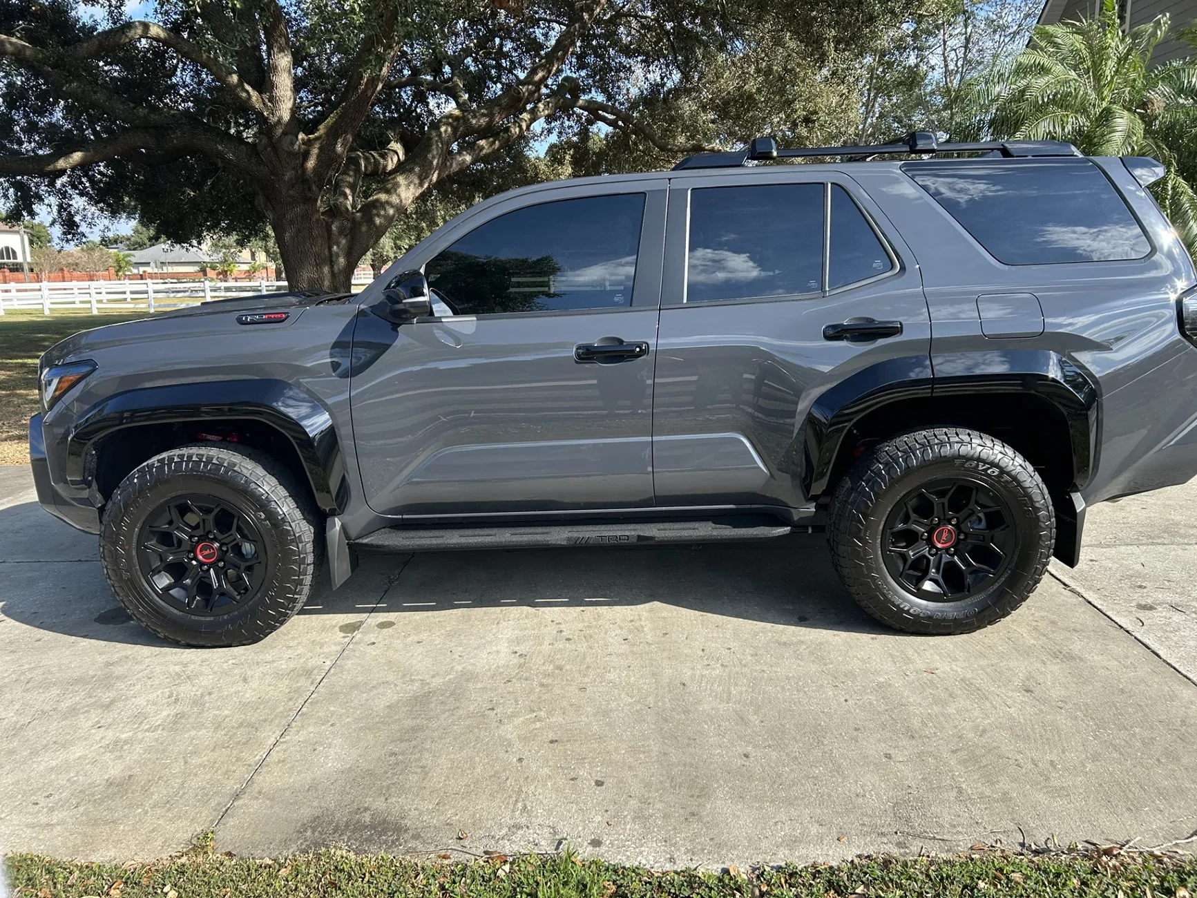 2025 4runner 6th gen OEM black cast aluminum running boards installed on TRD Pro RB 4