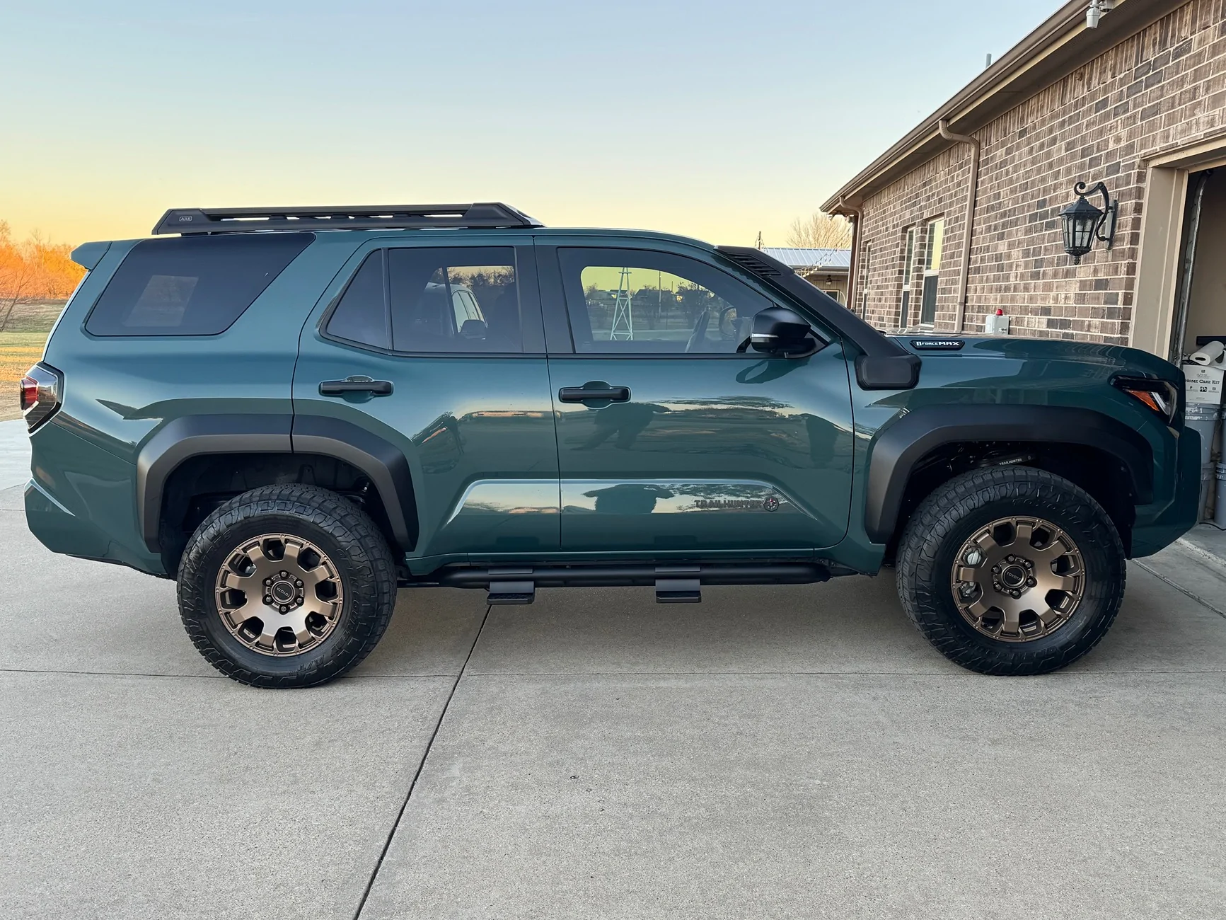2025 4runner 6th gen Trailhunter detachable steps? IMG_2846