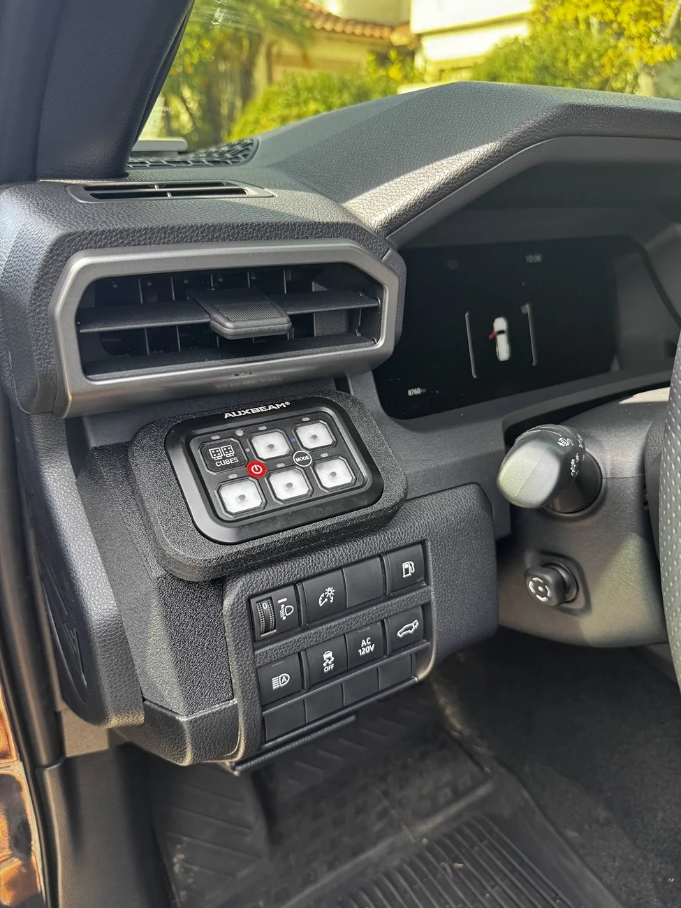 2025 4runner 6th gen Auxbeam Switch Panel & 3" Inch Pod Lights installed IMG_8725
