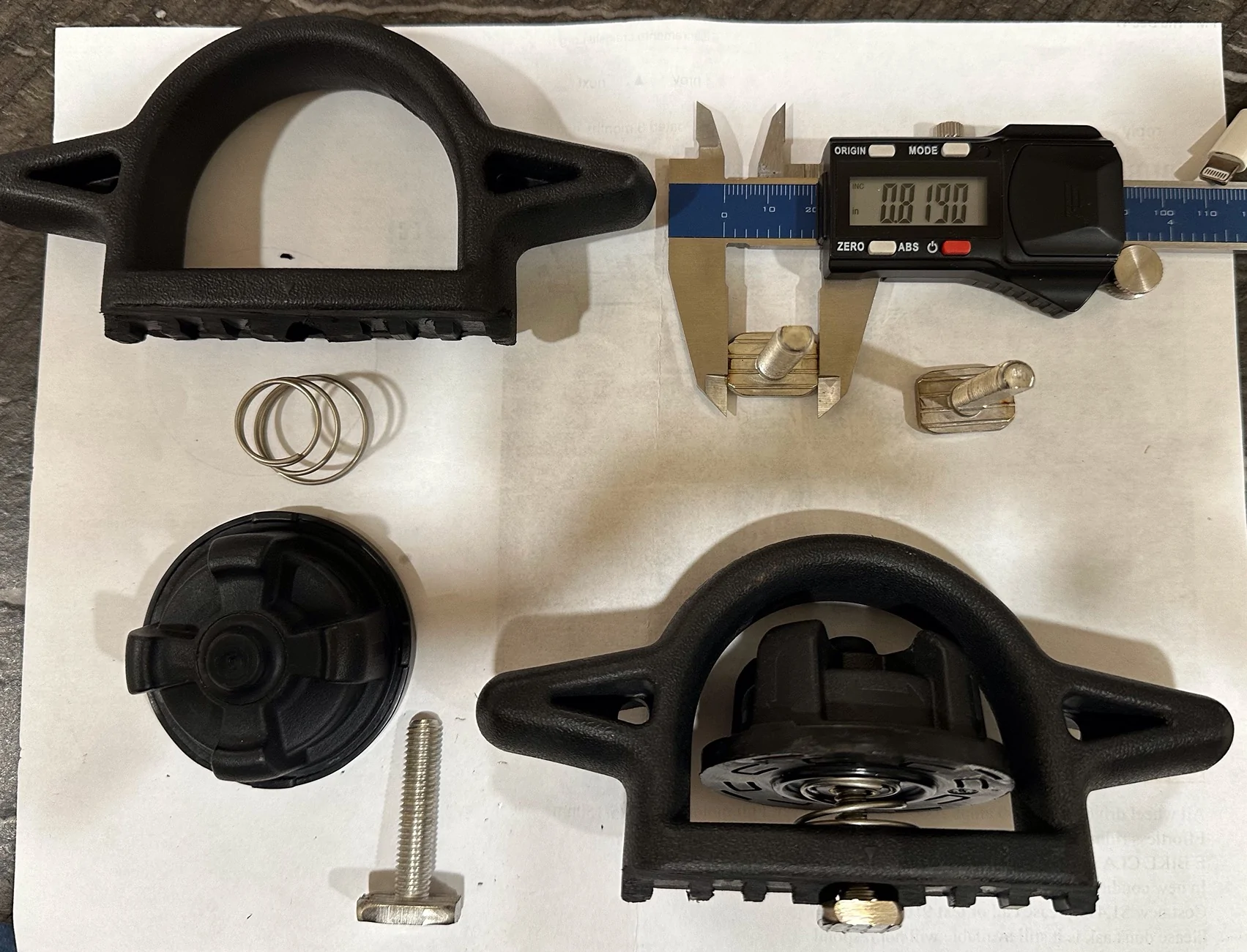 2025 4runner 6th gen ARB Roof Rack + Roam Box Mounting Kit IMG_2245