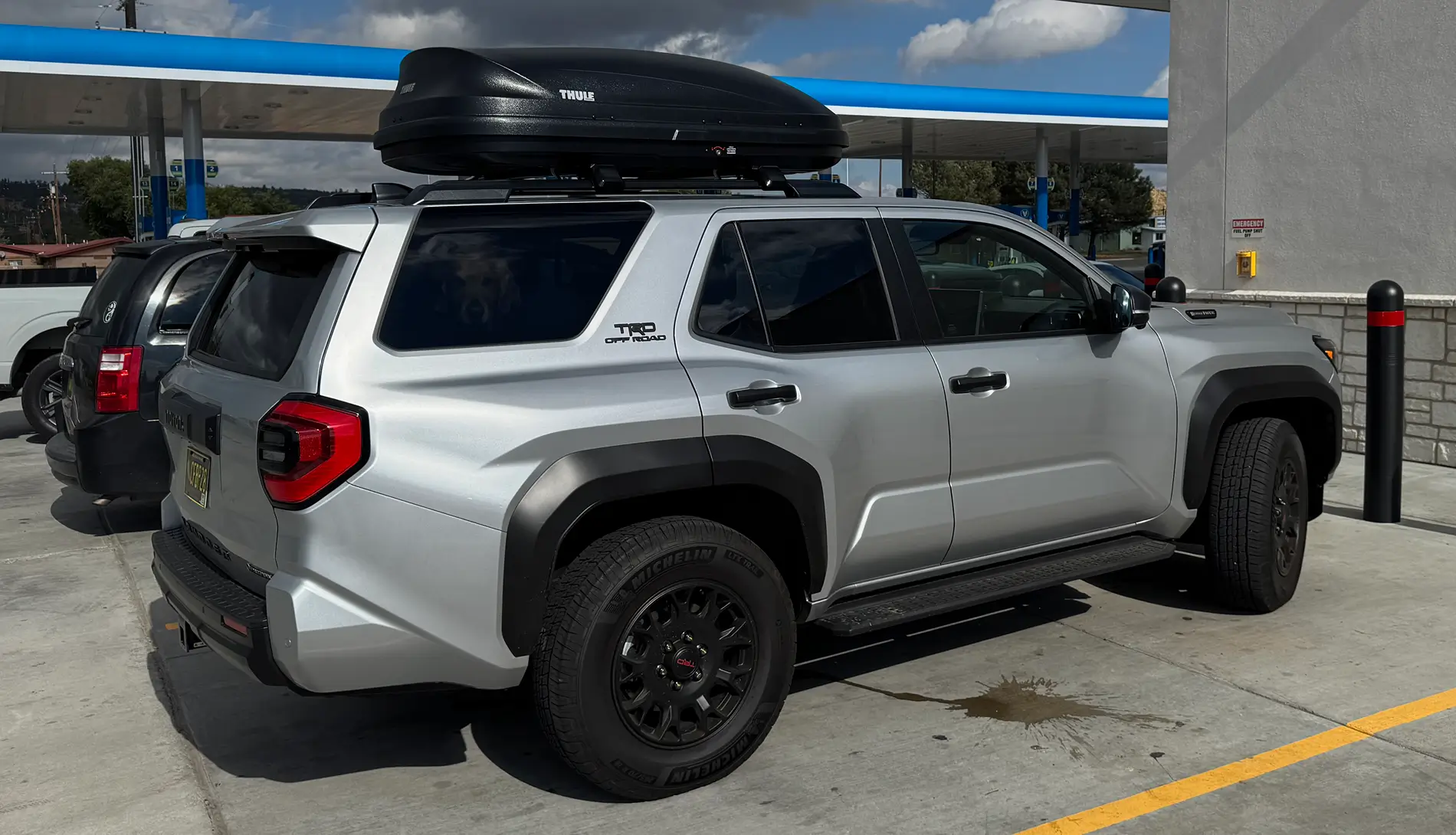 2025 4runner 6th gen The best cargo roof box for 2025 SR5 IMG_9613
