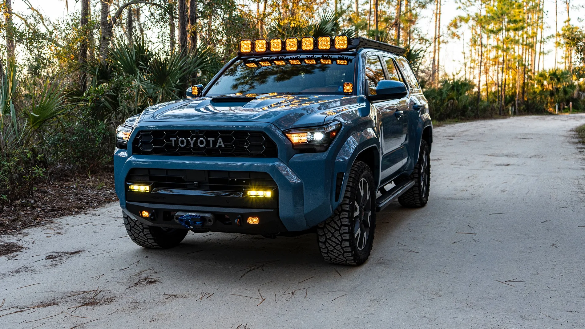 2025 4runner 6th gen Heritage Blue TRD Sport Premium, Prinsu Pro Roof Rack, Diode Dynamics SS5 Crosslink, SS3 Ditch Light Pods abc-107