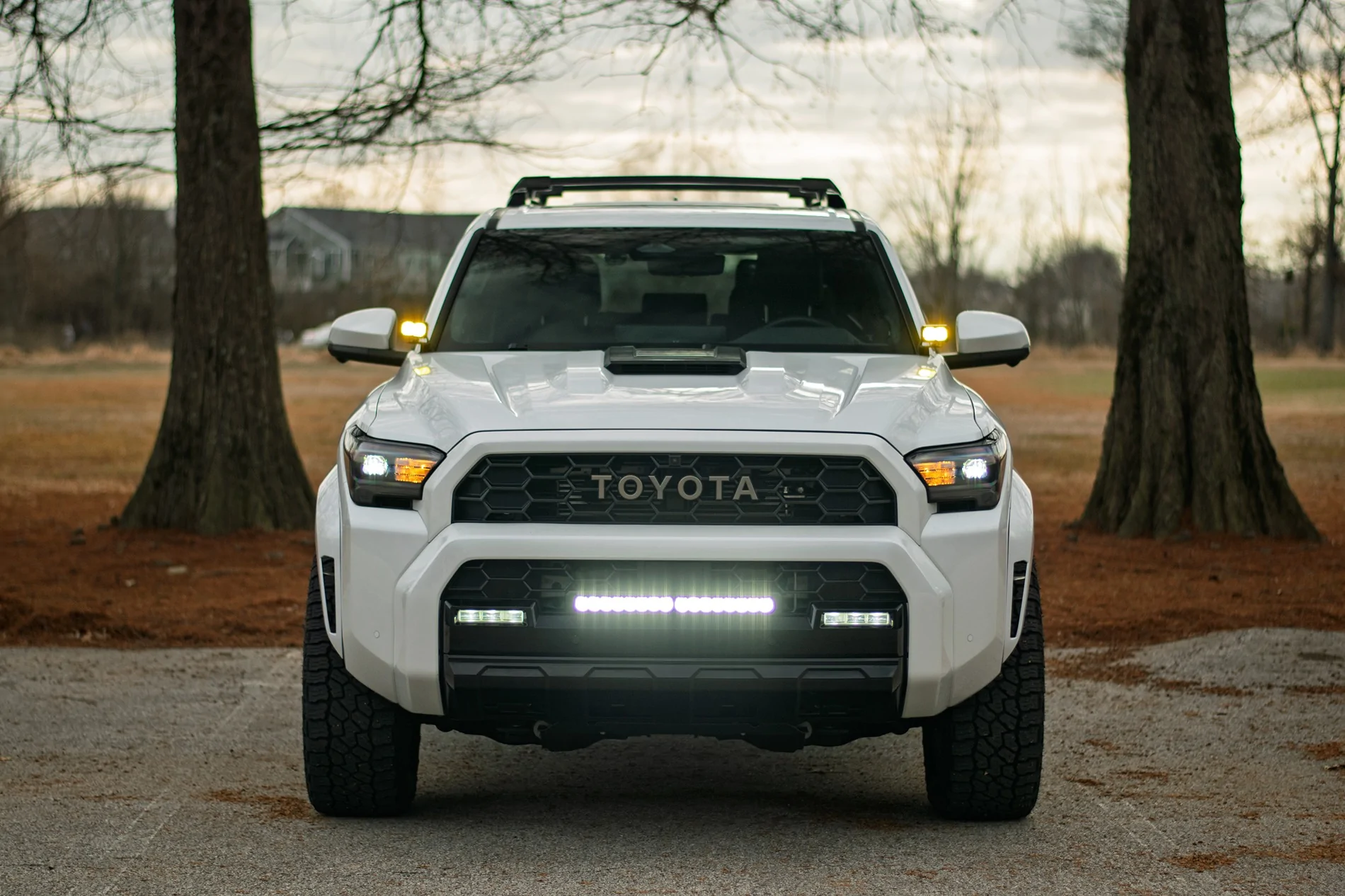 2025 4runner 6th gen Trailhunter Heritage Grille Swap + Diode Dynamics Stage Series Lightbar Install DSC_0874