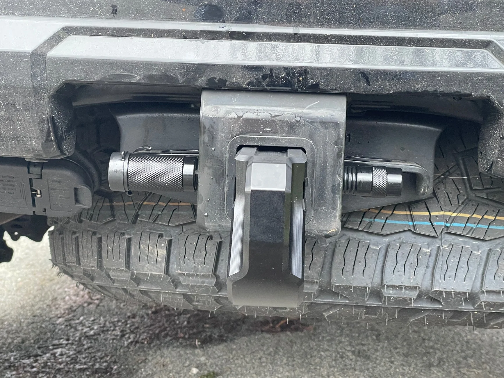 2025 4runner 6th gen Reno Hitch slider - protection for the hitch 1766515541984-rh