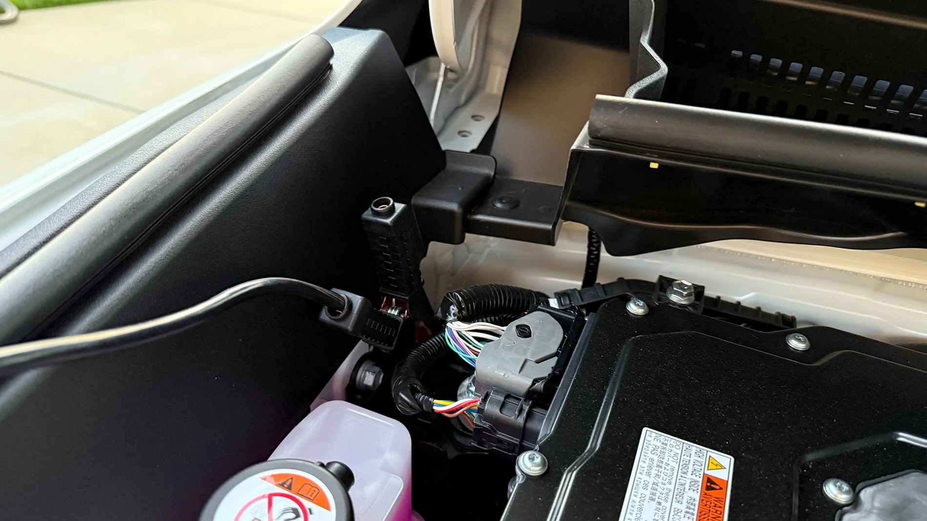 2025 4runner 6th gen Positive battery terminal location (Hybrid 6th gen) -- Power & Ground locations IMG_0978