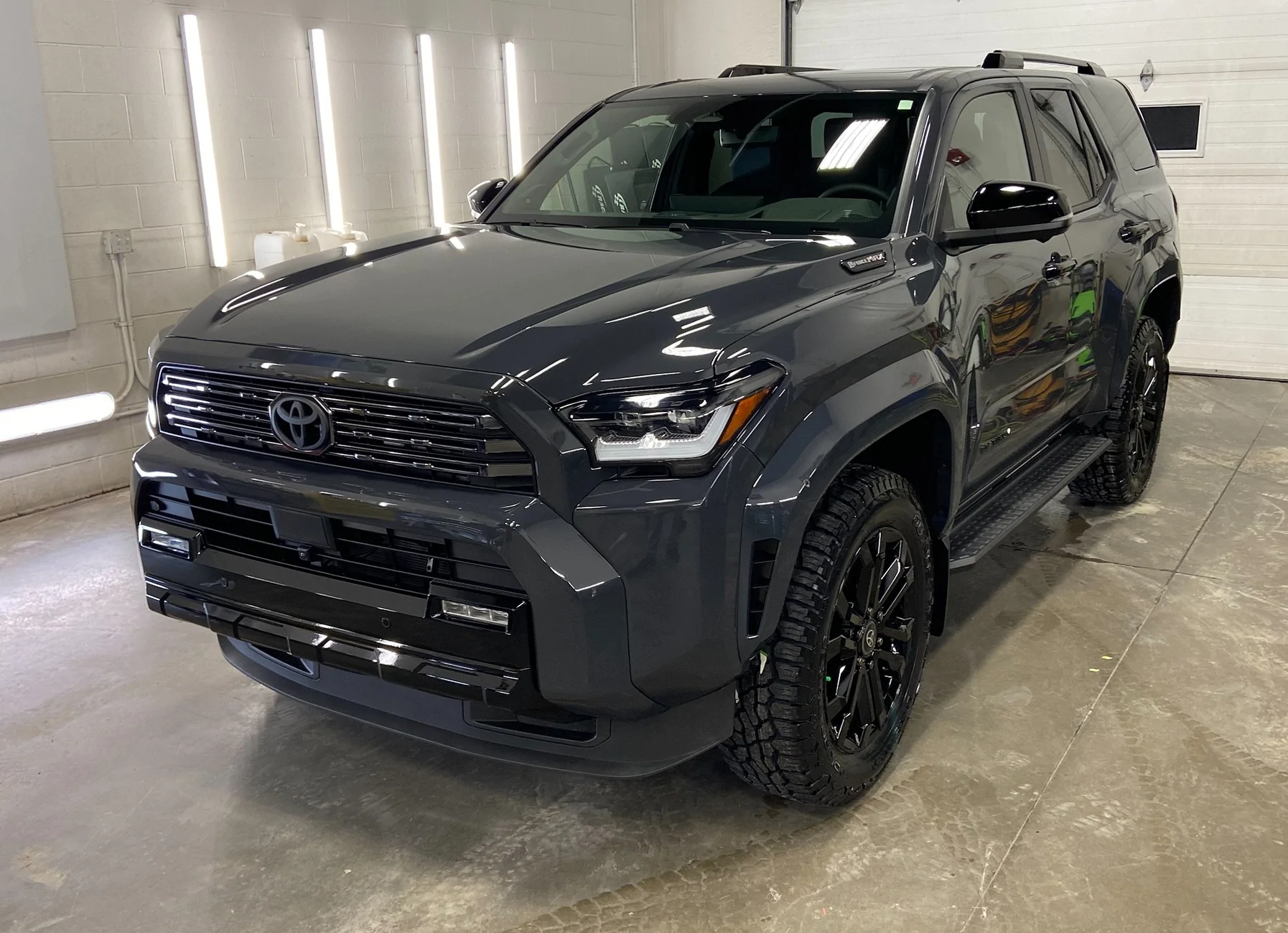 2025 4runner 6th gen Took delivery of 2025 Platinum just in time for Christmas! processed-C3FE2C1C-4E30-4748-A84D-A976ABEE3600