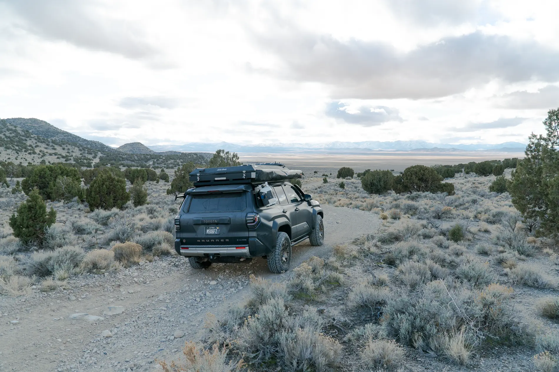 2025 4runner 6th gen Underground Trailhunter build: XPEL stealth PPF, Prinsu Pro Rack, Alu-Cab RTT, NYTOP skid plates, Goose gear platform & more back2