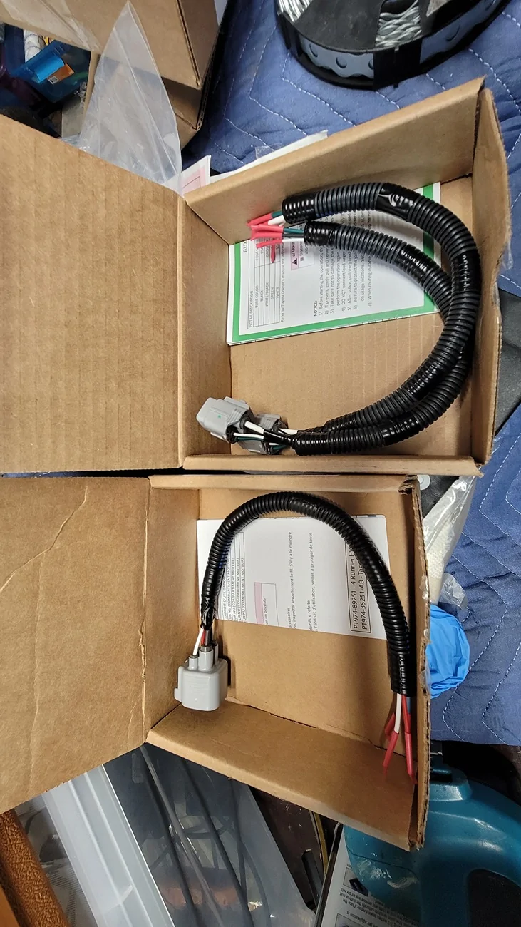 2025 4runner 6th gen Aux power low.high connector 20251228_144530