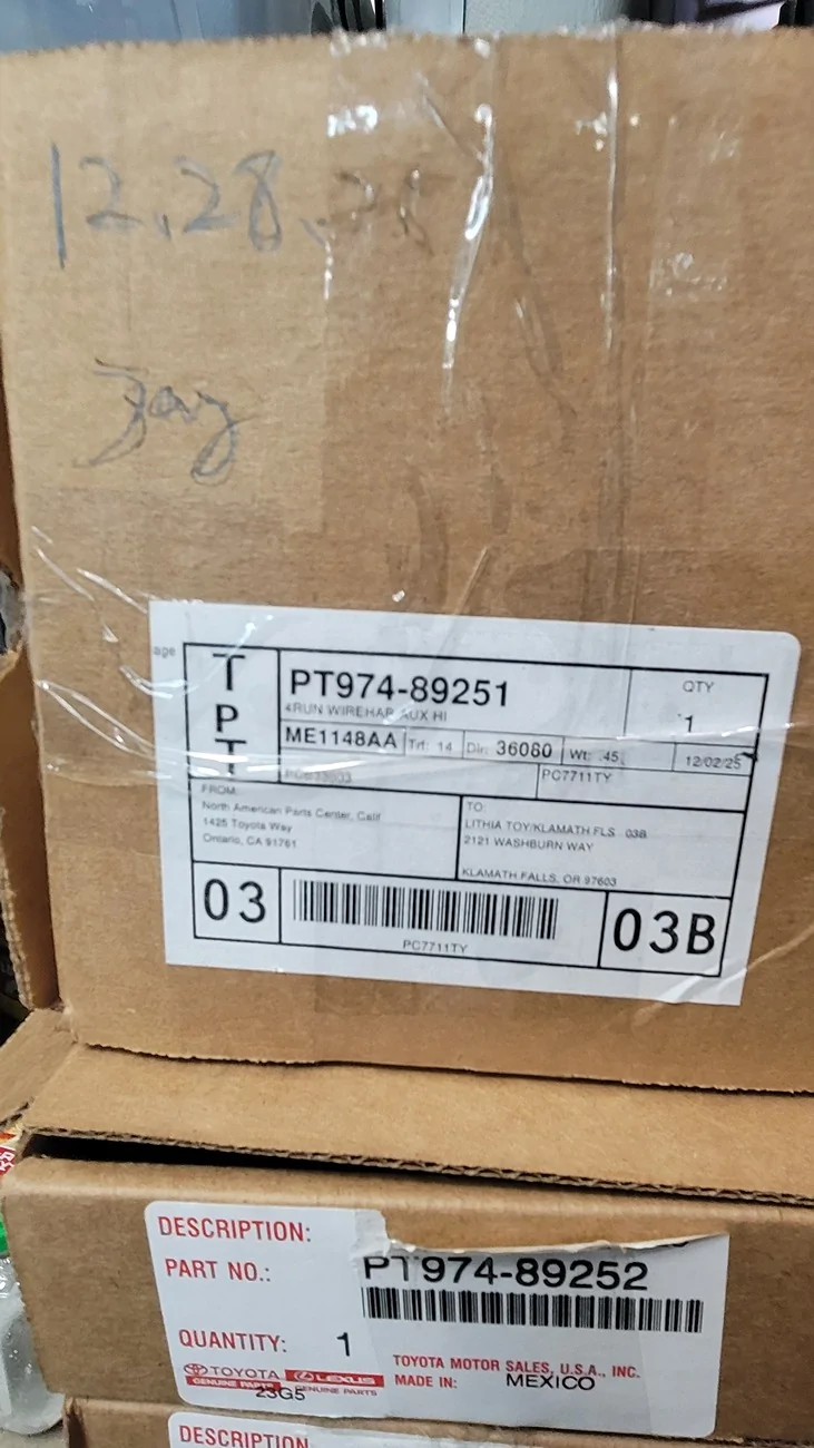 2025 4runner 6th gen Aux power low.high connector 20251228_150709