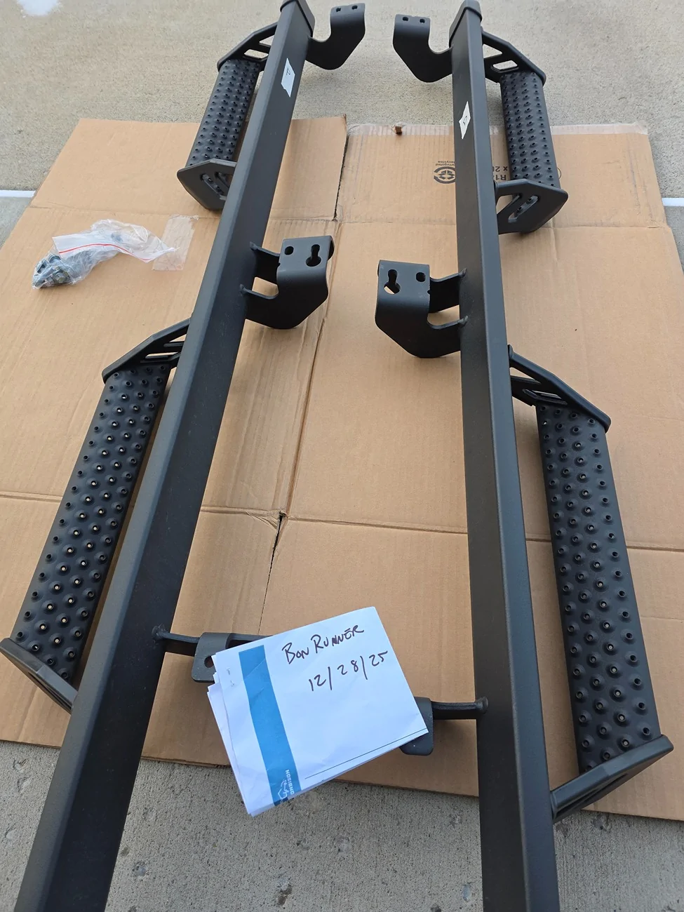 2025 4runner 6th gen FS: OEM Predator Drop Steps 20251228_154411