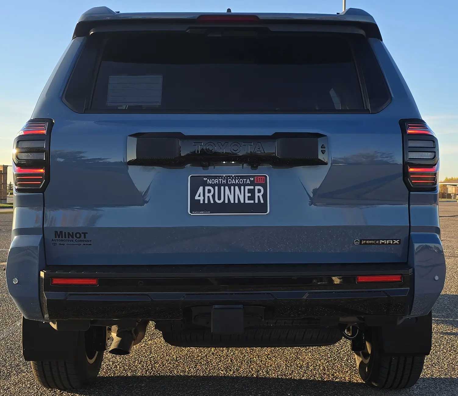 2025 4runner 6th gen Should I remove the "4RUNNER" badge / lettering from the rear liftgate? 1767030323082-fl