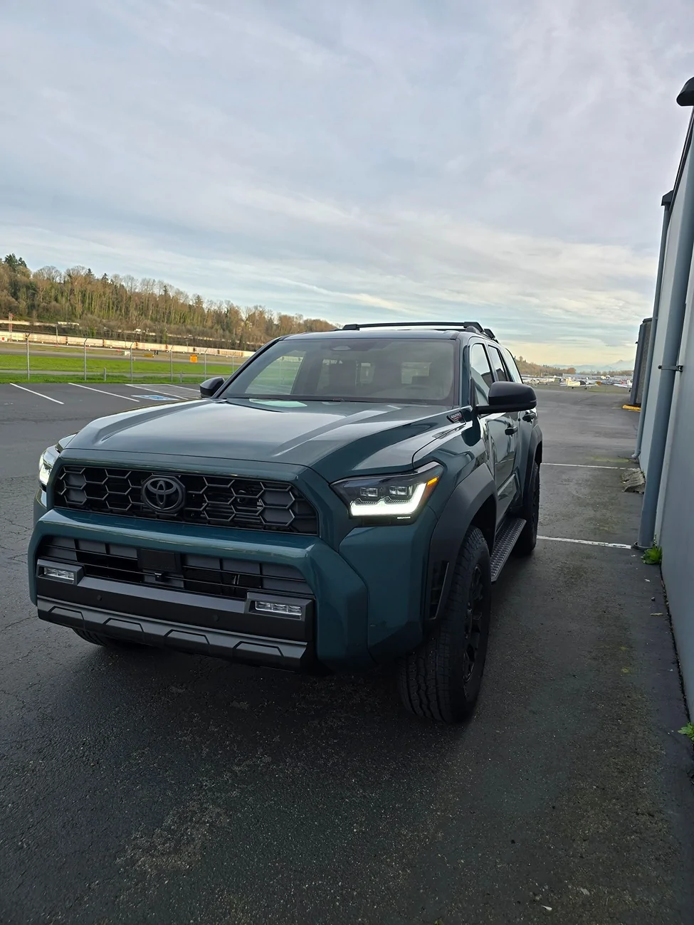 2025 4runner 6th gen Installed Limited (Premium) Headlights on 4Runner TRD Off-Road -- part numbers & tips 20251229_151643