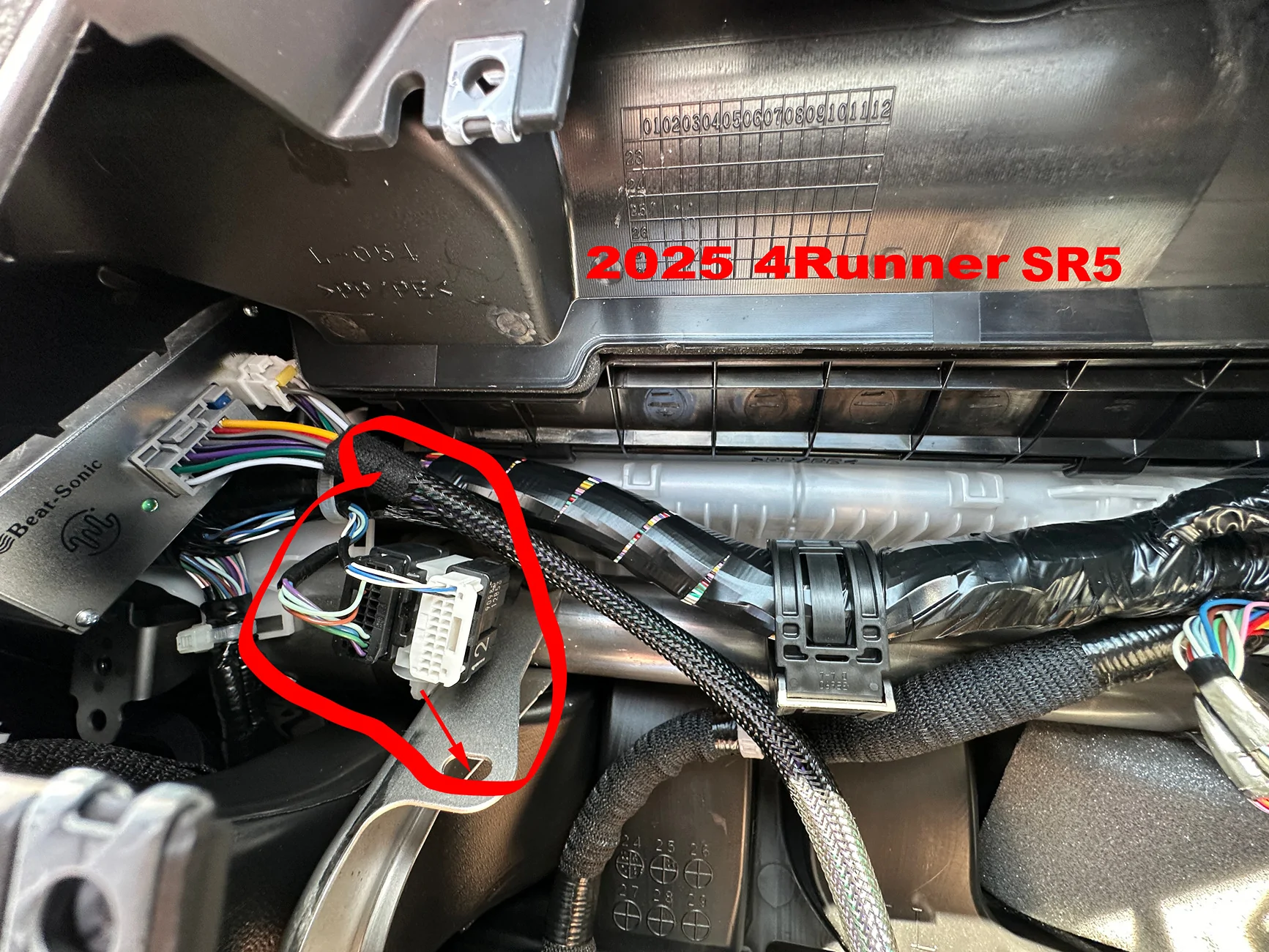 2025 4runner 6th gen Electrical plug, how to unplug? Thanks in advance. IMG_4343
