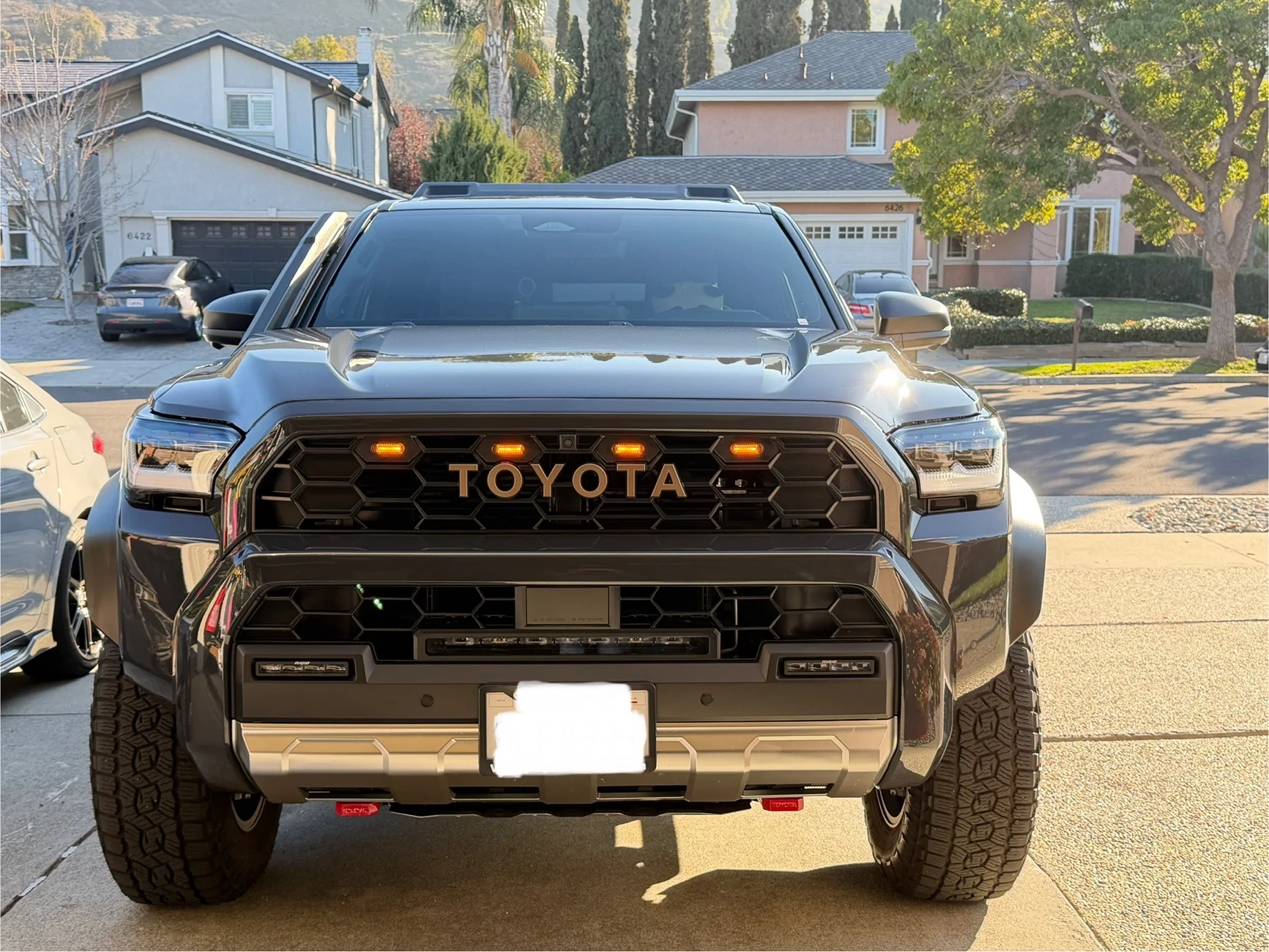 2025 4runner 6th gen Raptor lights for the Trailhunter Heritage grill? IMG_0203