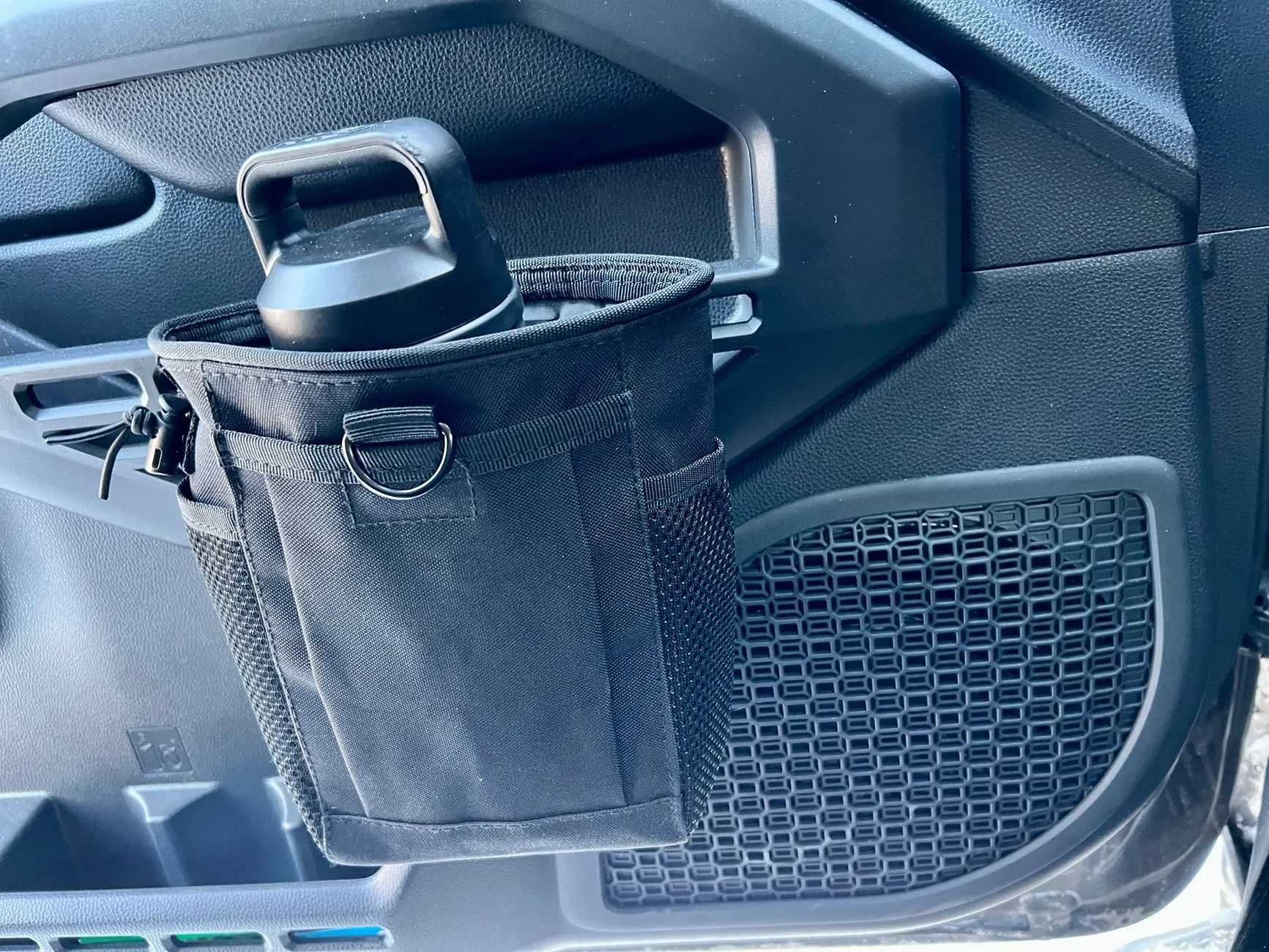 2025 4runner 6th gen Large cupholder expander that can fit big Yeti, Hydro Flask, thermos, mugs, cups, drinks IMG_2814