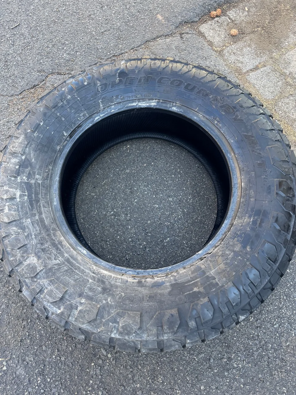 2025 4runner 6th gen TRD Pro stock tires (5) Toyo AT3 265/70/18 IMG_2704