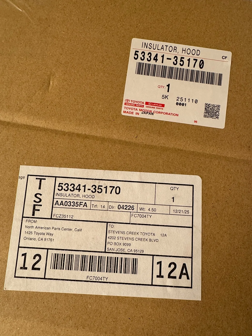 2025 4runner 6th gen WTS: OEM BNIB Hood Insulator IMG_4035 2