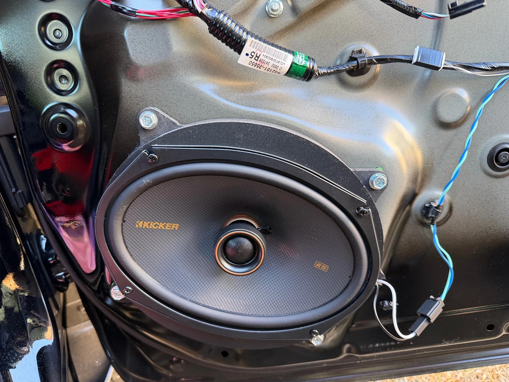 2025 4runner 6th gen Non-JBL Stereo (standard audio system): speaker sizes, speaker harness + bracket info [upgrade info] IMG_0182